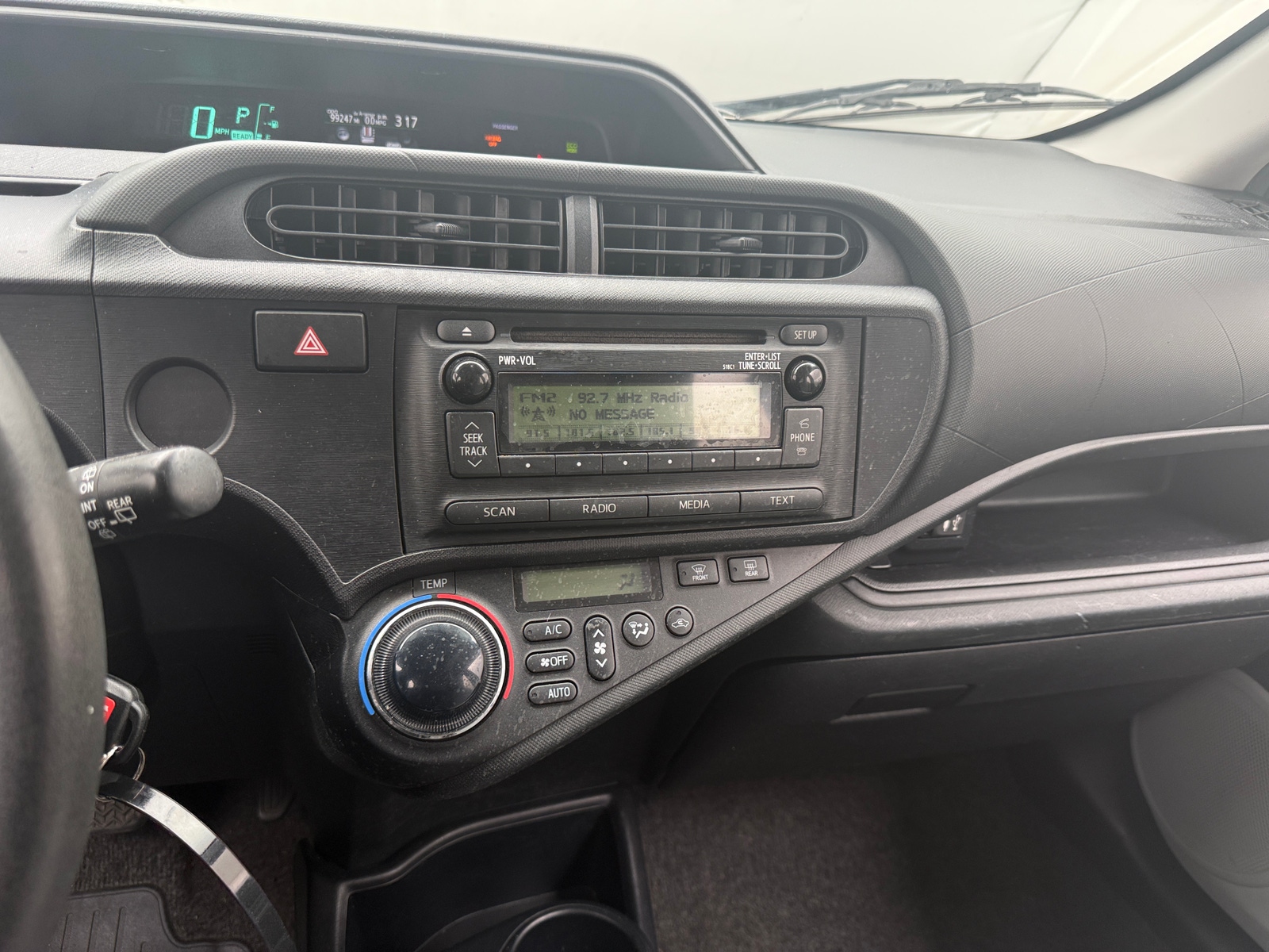 Thumbnail: 2012 Toyota Prius c - 4