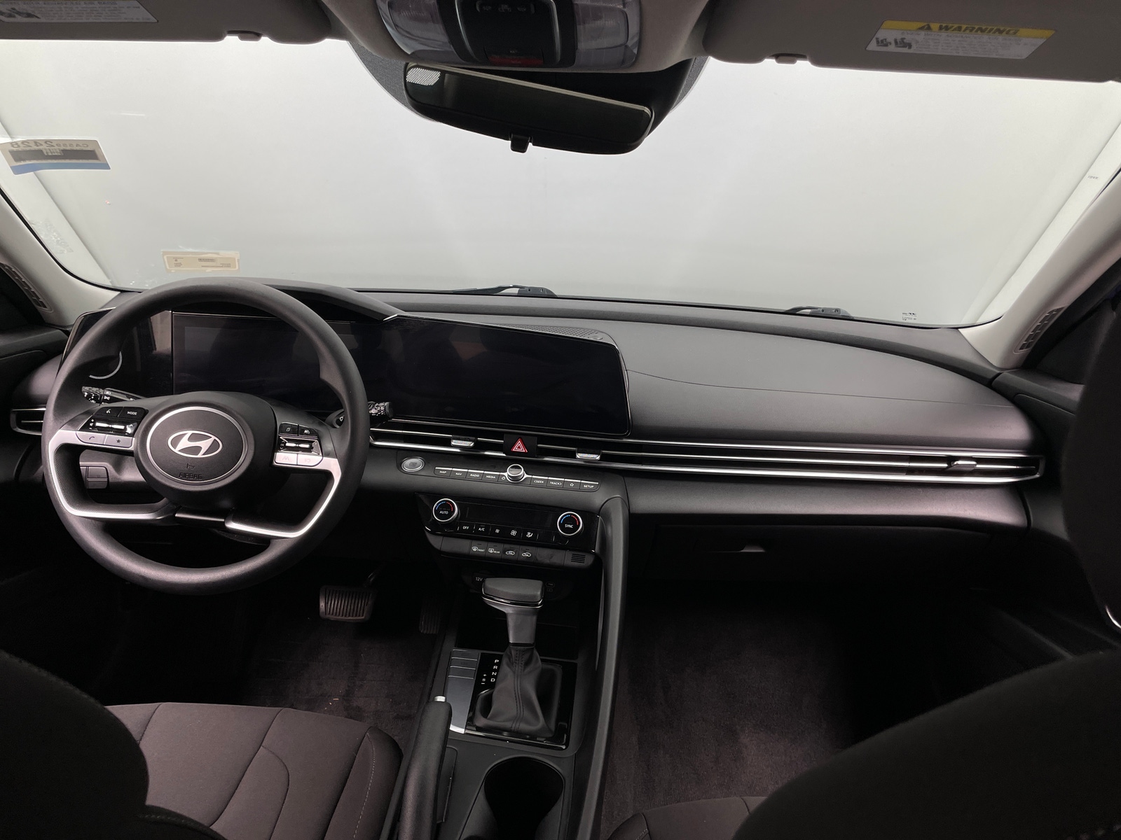 Thumbnail: 2024 Hyundai Elantra - 3