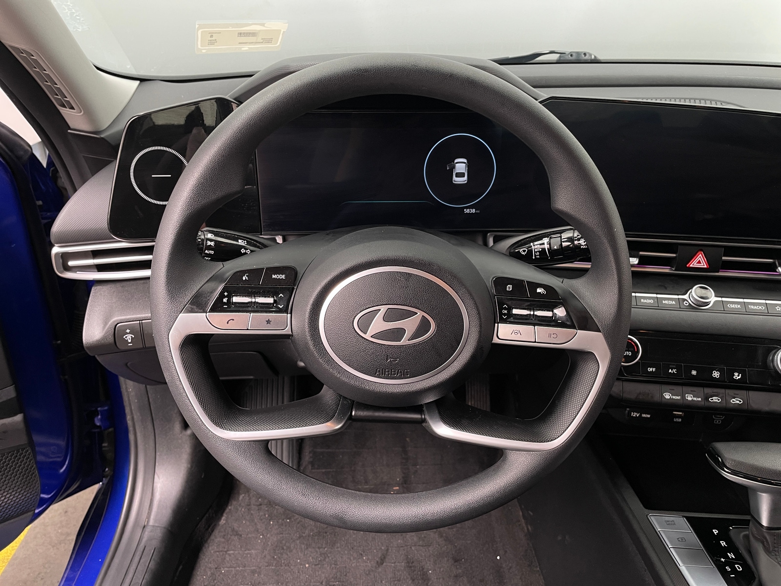 Thumbnail: 2024 Hyundai Elantra - 5