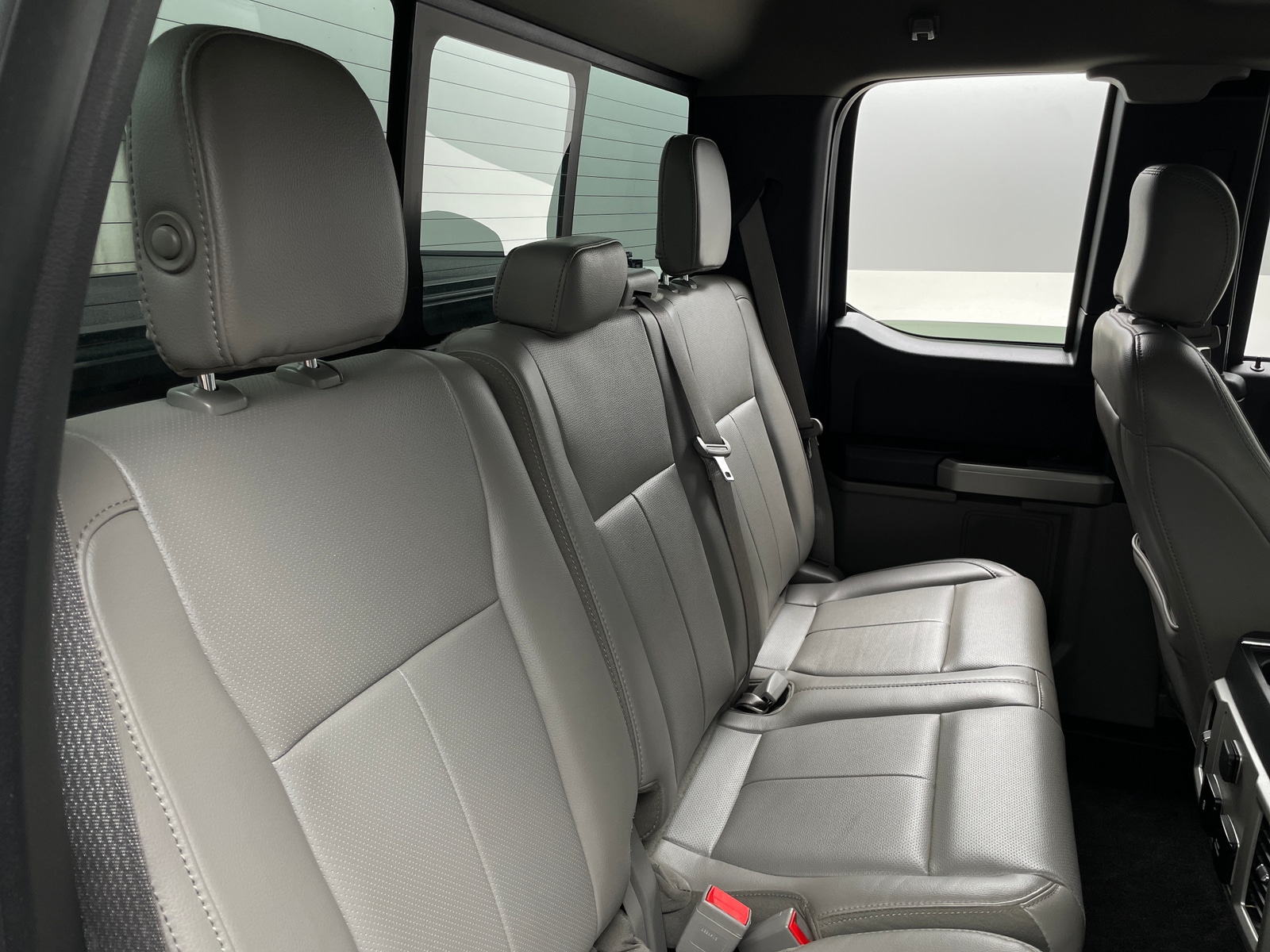 Thumbnail: 2018 Ford Econoline - 6