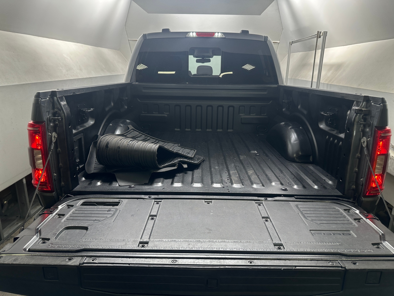 Thumbnail: 2022 Ford Econoline - 7