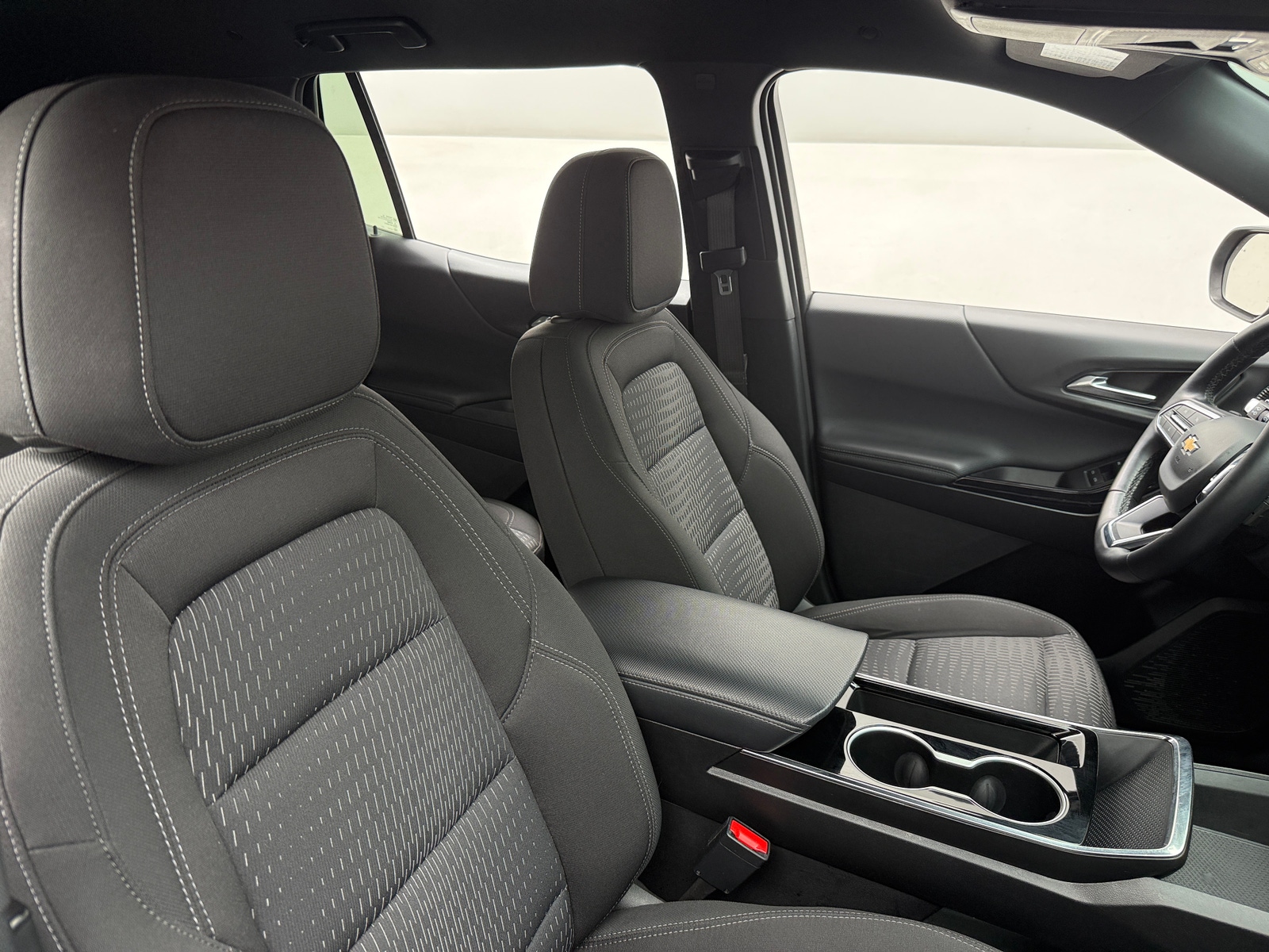 Thumbnail: 2025 Chevrolet Equinox - 2