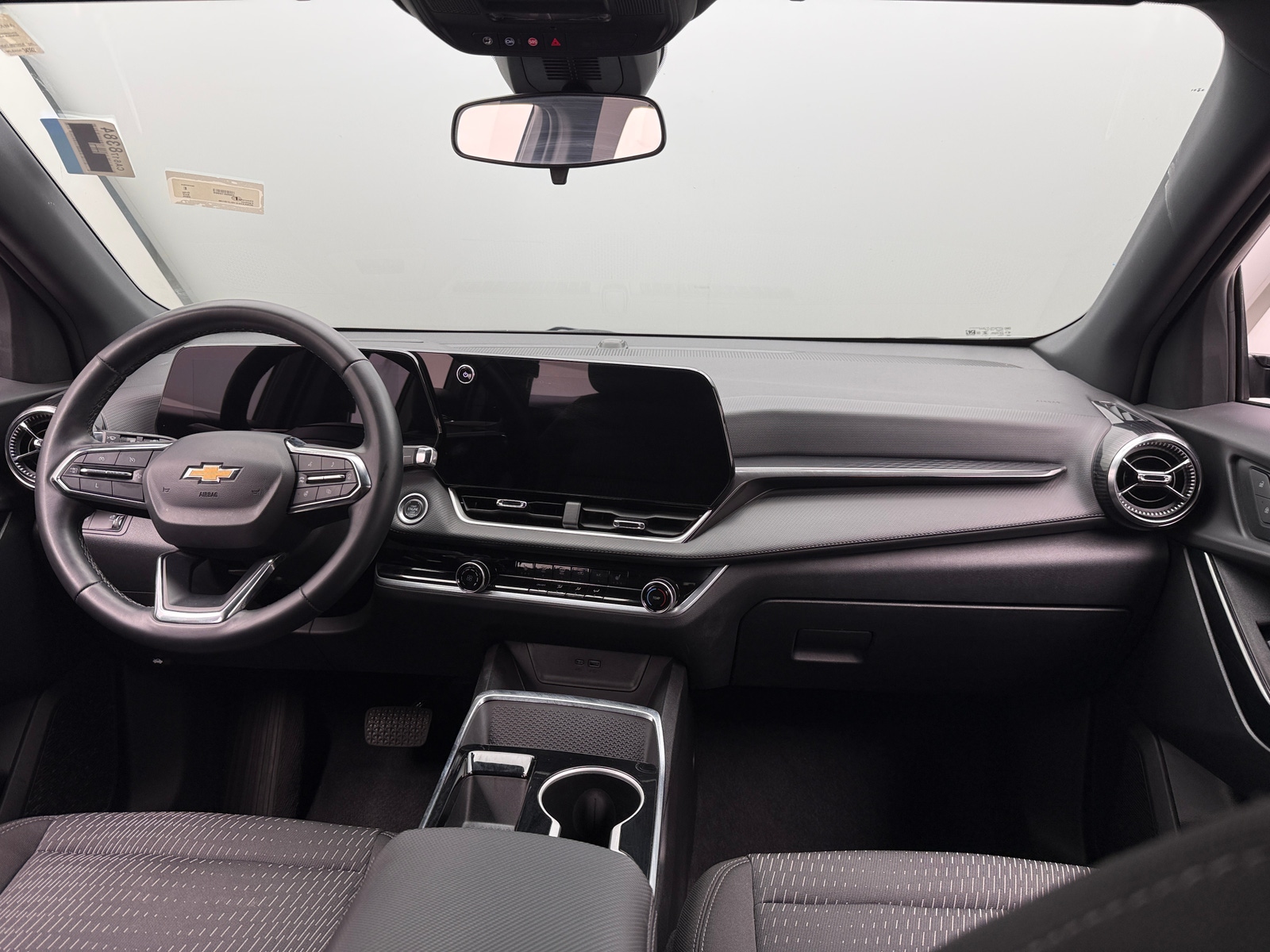 Thumbnail: 2025 Chevrolet Equinox - 3