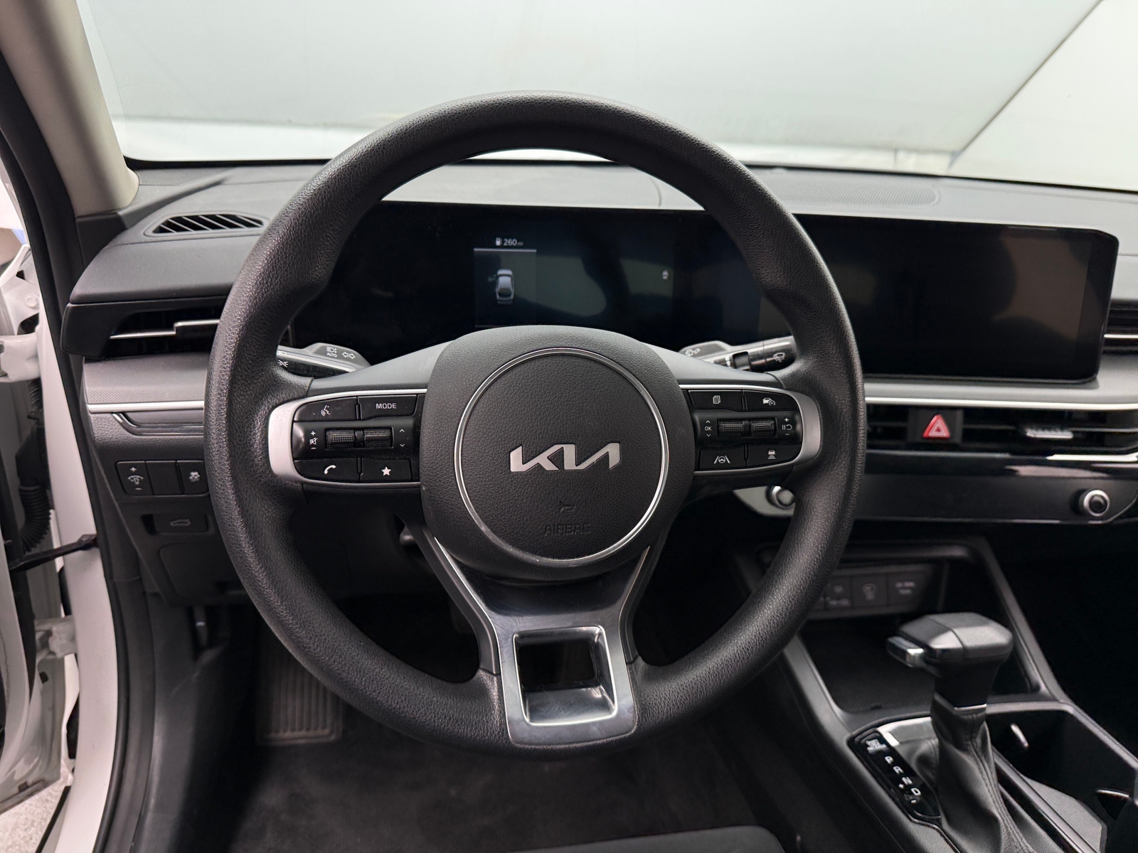 Thumbnail: 2025 Kia K5 - 5