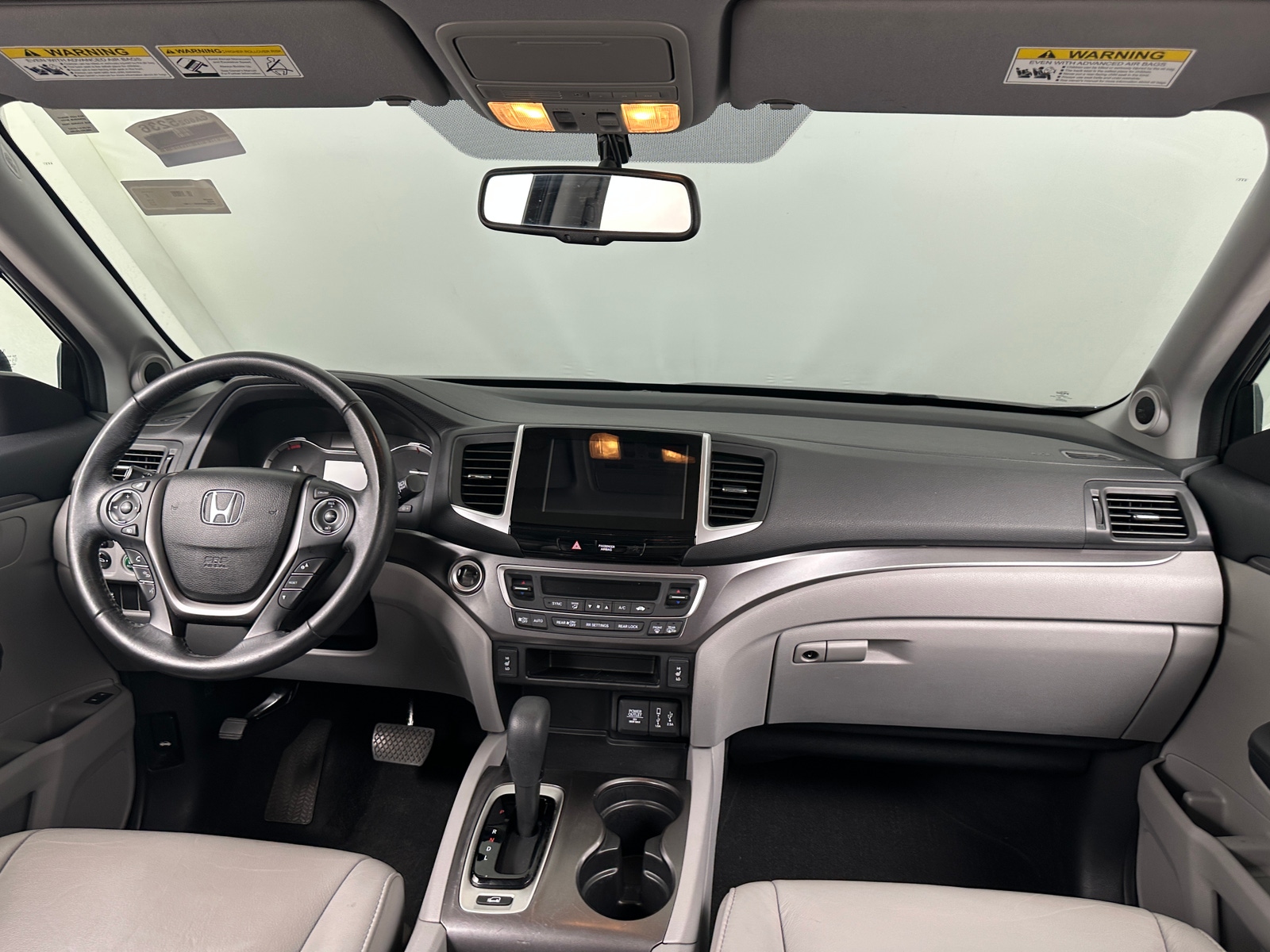 Thumbnail: 2017 Honda Pilot - 2
