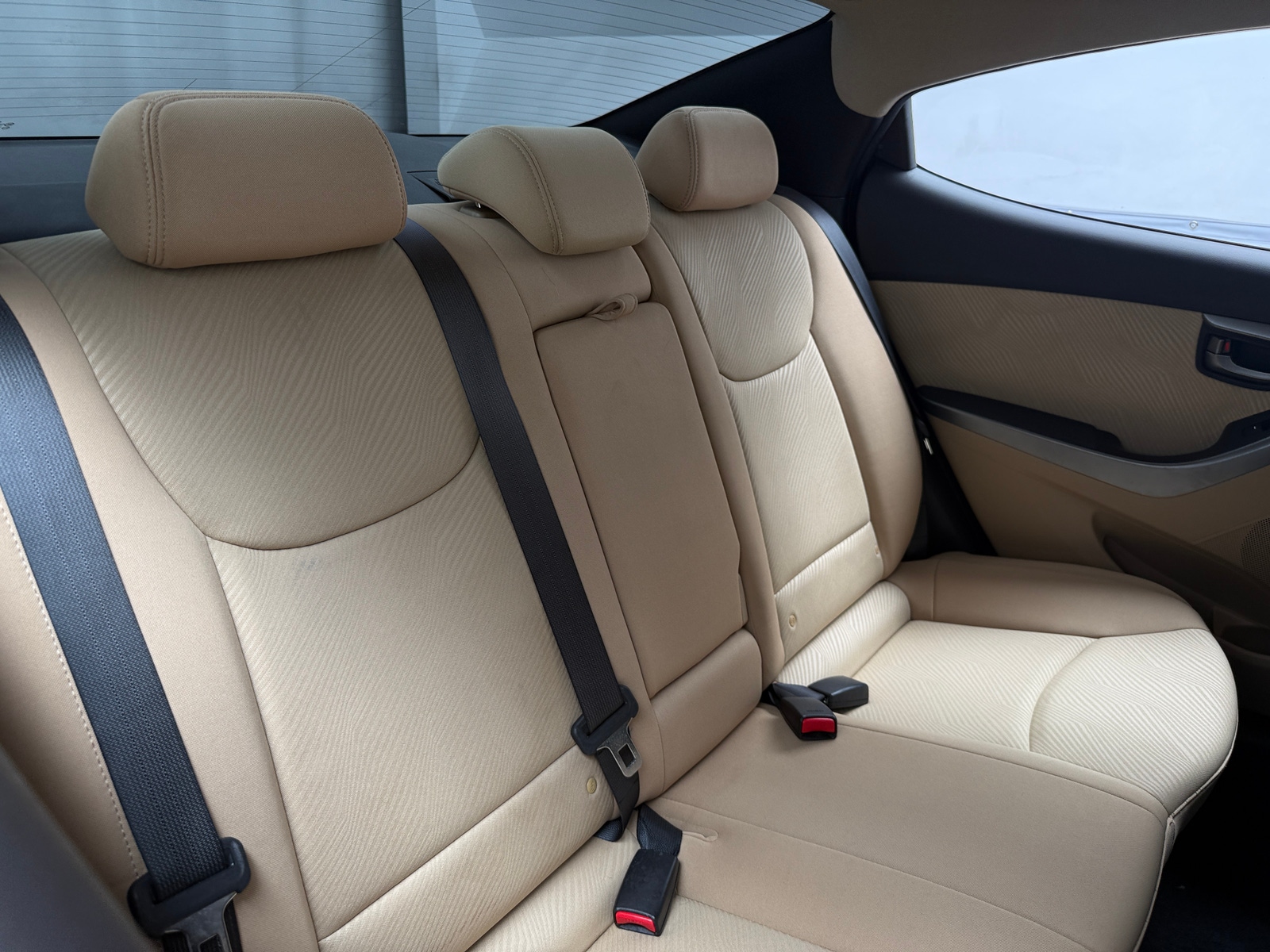 Thumbnail: 2013 Hyundai Elantra - 6
