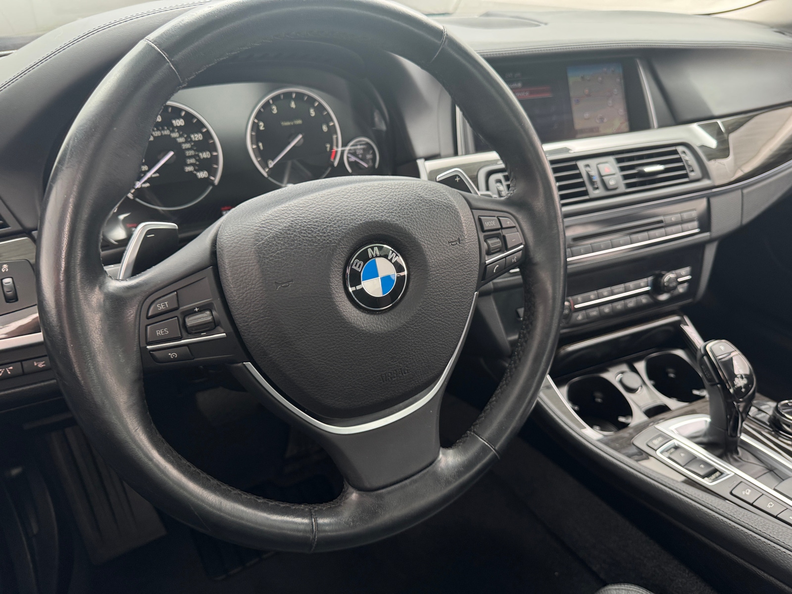 Thumbnail: 2015 BMW 5 Series - 4