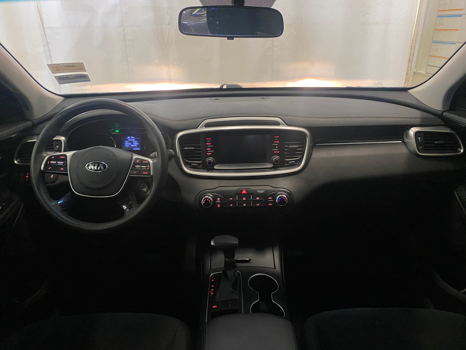 Thumbnail: 2020 Kia Sorento - 3