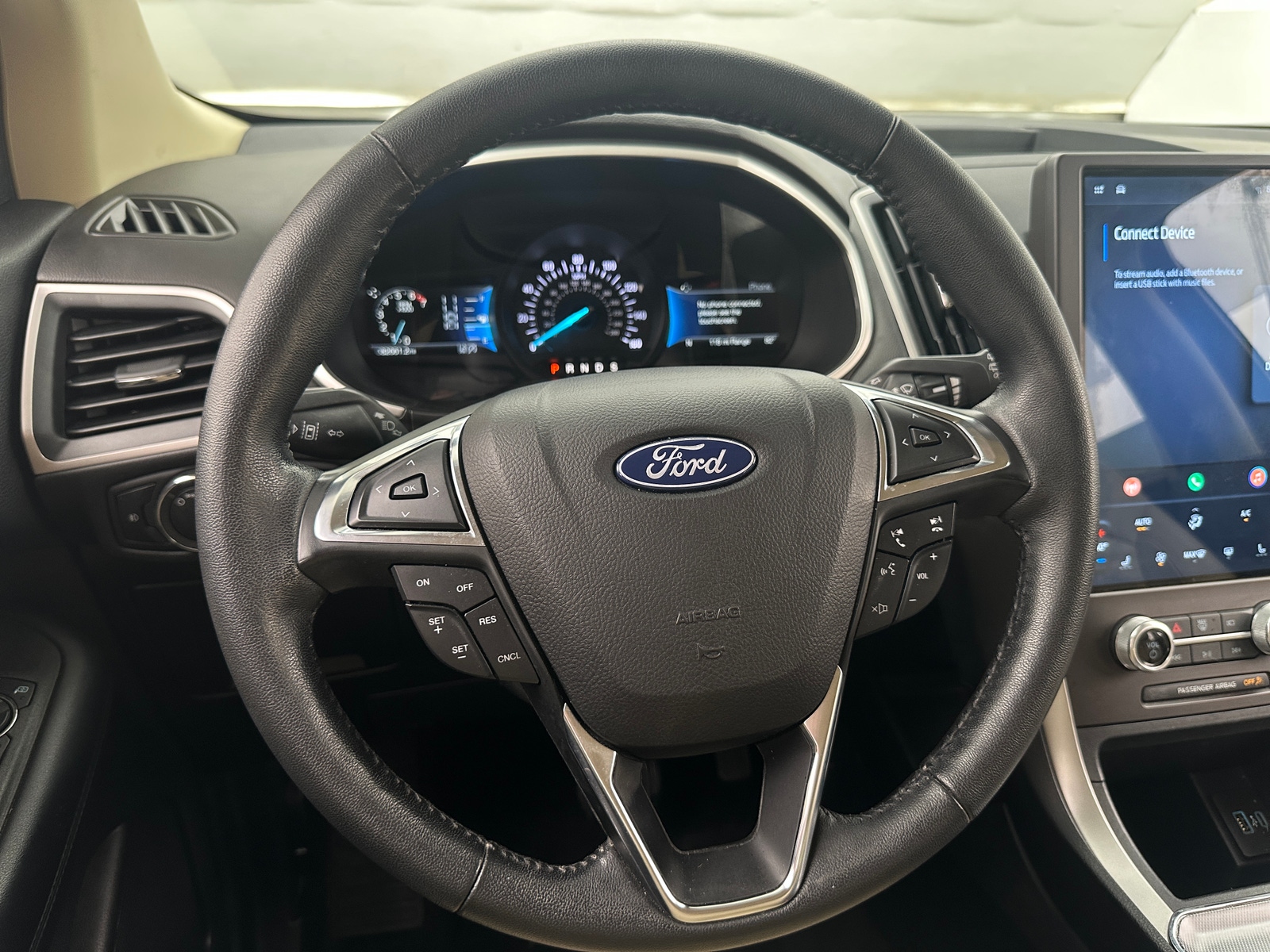 Thumbnail: 2021 Ford Edge - 4