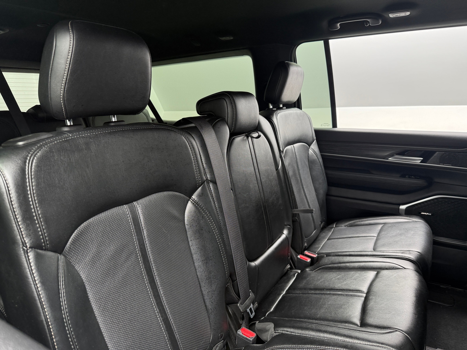 Thumbnail: 2024 Jeep Wagoneer - 5