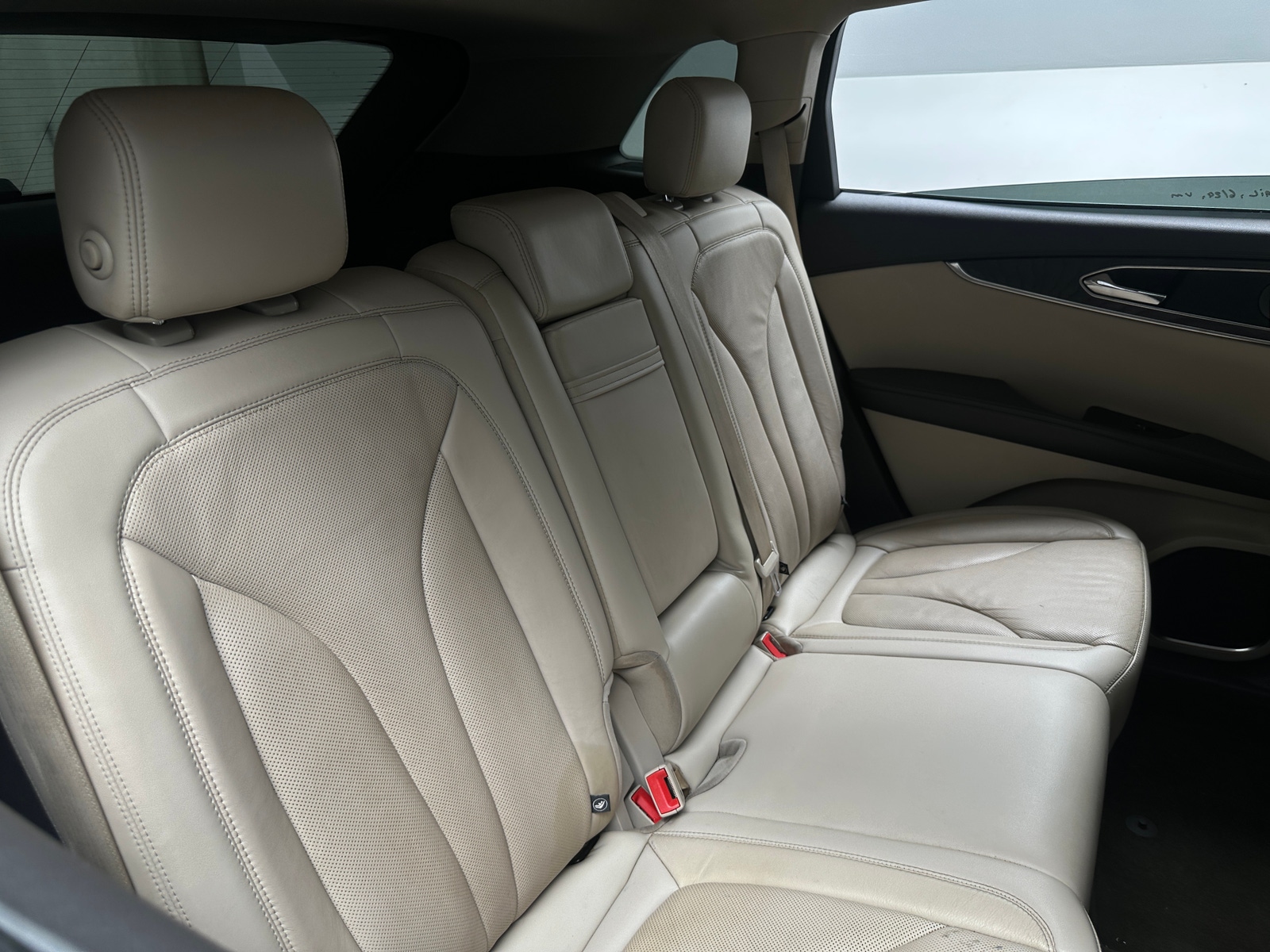 Thumbnail: 2020 Lincoln Nautilus - 5