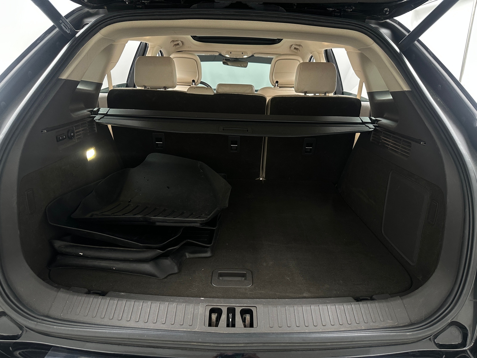 Thumbnail: 2020 Lincoln Nautilus - 6