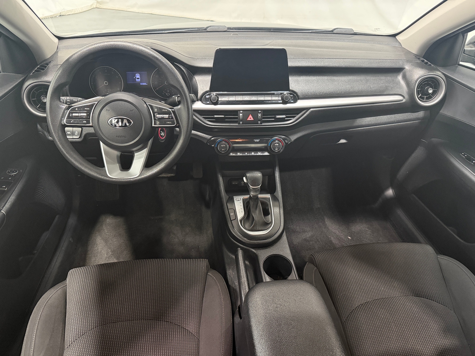 Thumbnail: 2019 Kia Forte - 3