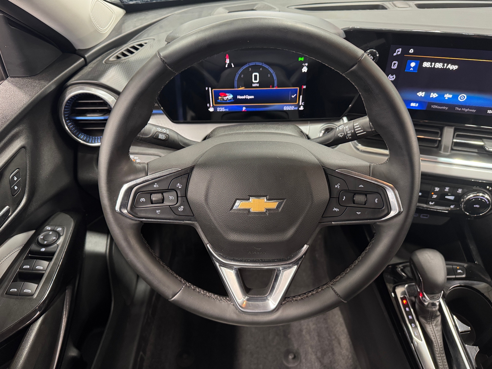 Thumbnail: 2024 Chevrolet Trax - 5