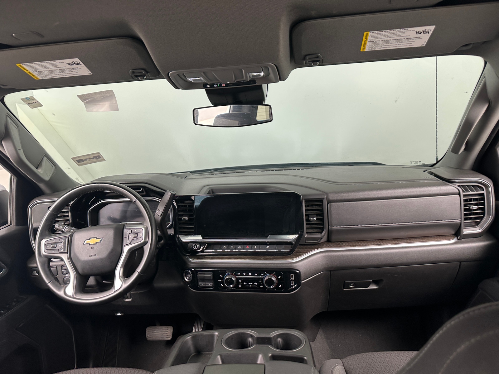 Thumbnail: 2025 Chevrolet Silverado 1500 - 3