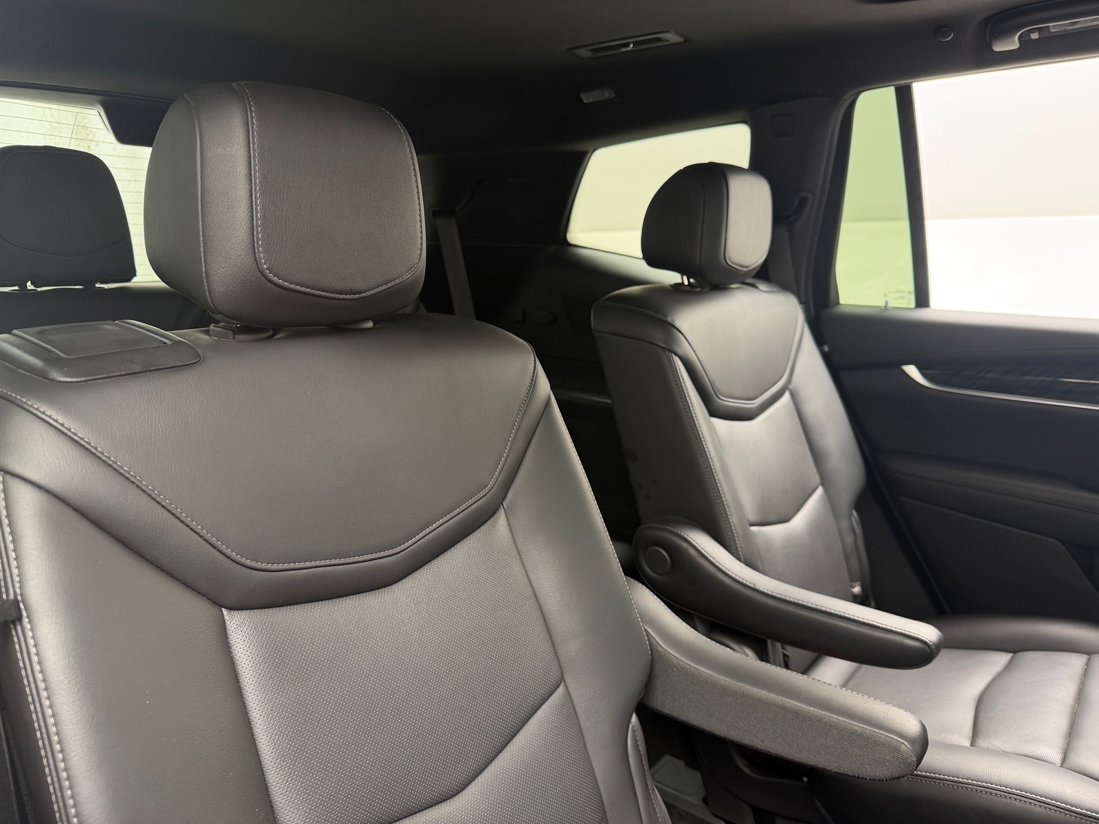 Thumbnail: 2024 Cadillac XT6 - 5