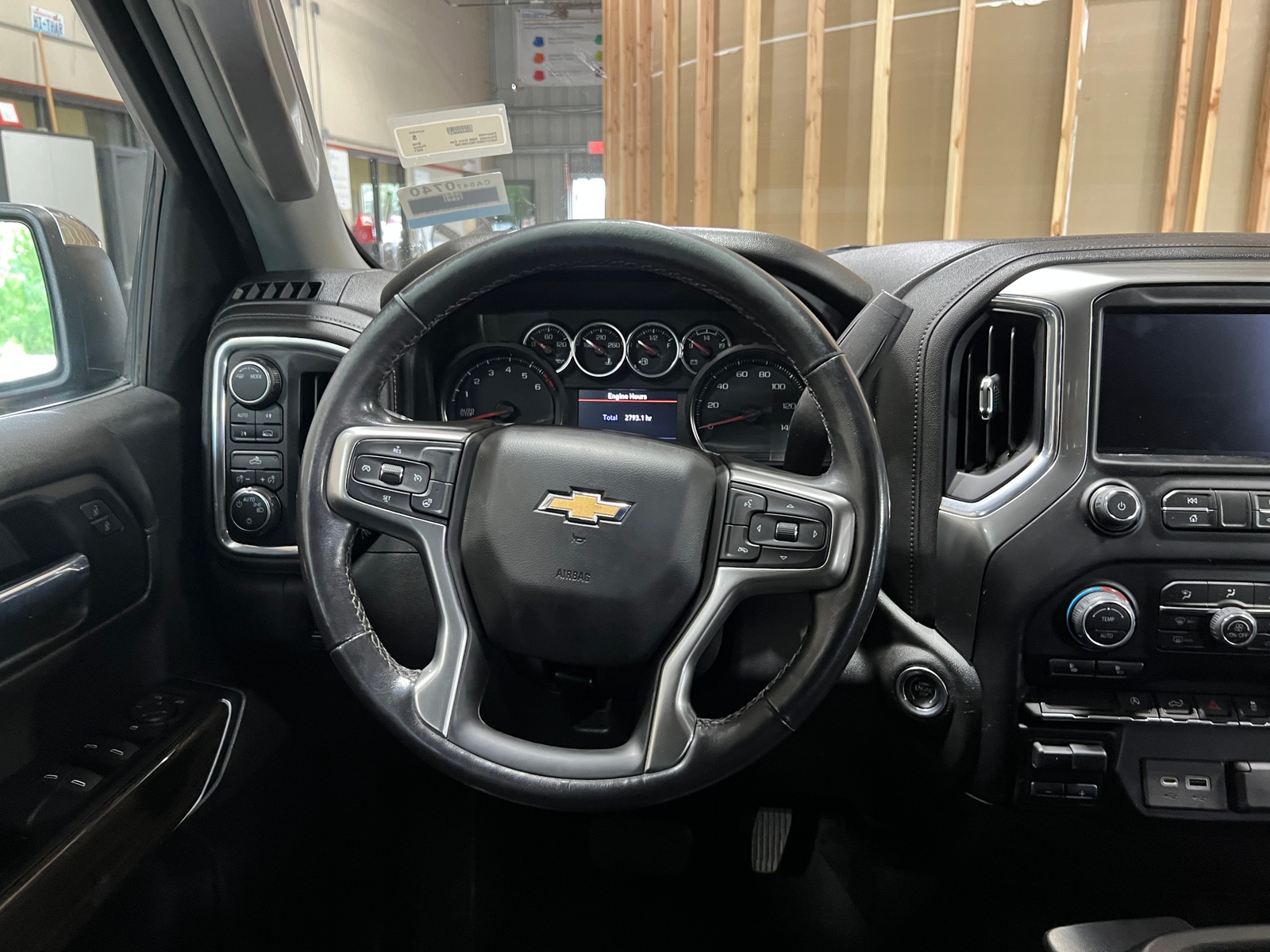 Thumbnail: 2021 Chevrolet Silverado 1500 - 5