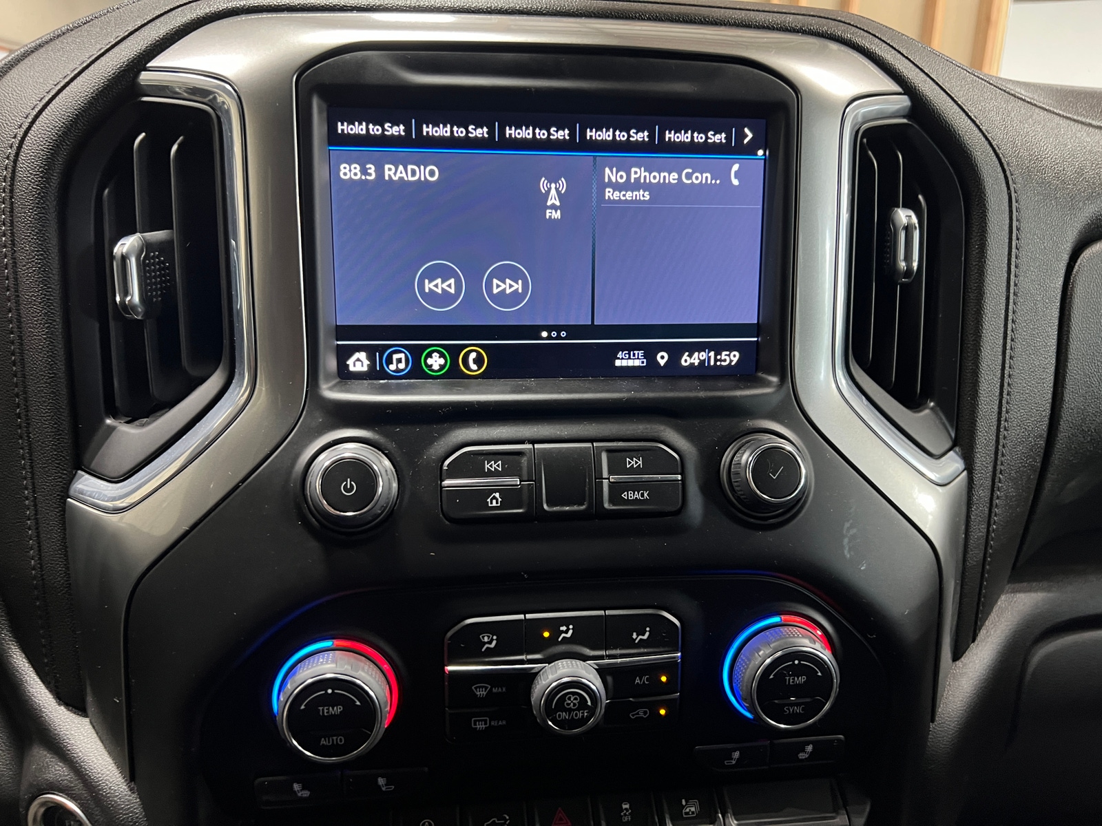 Thumbnail: 2021 Chevrolet Silverado 1500 - 4