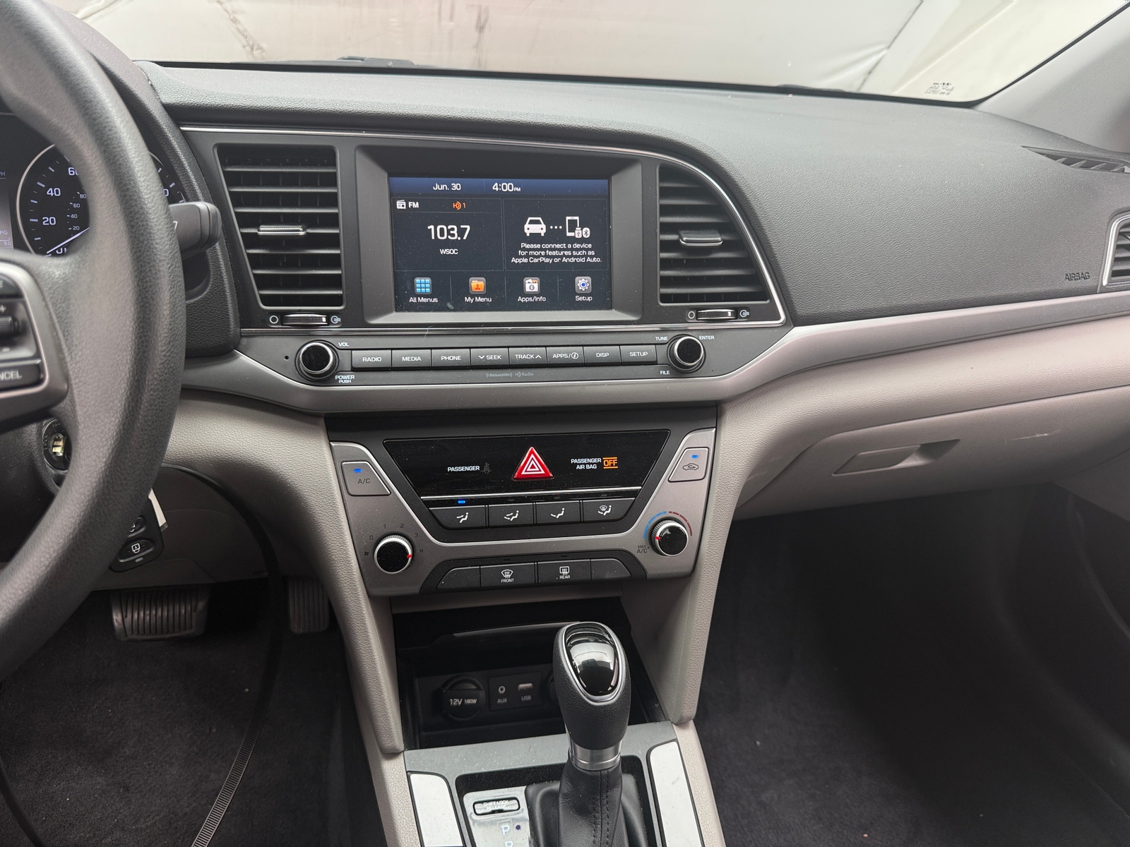 Thumbnail: 2017 Hyundai Elantra - 4