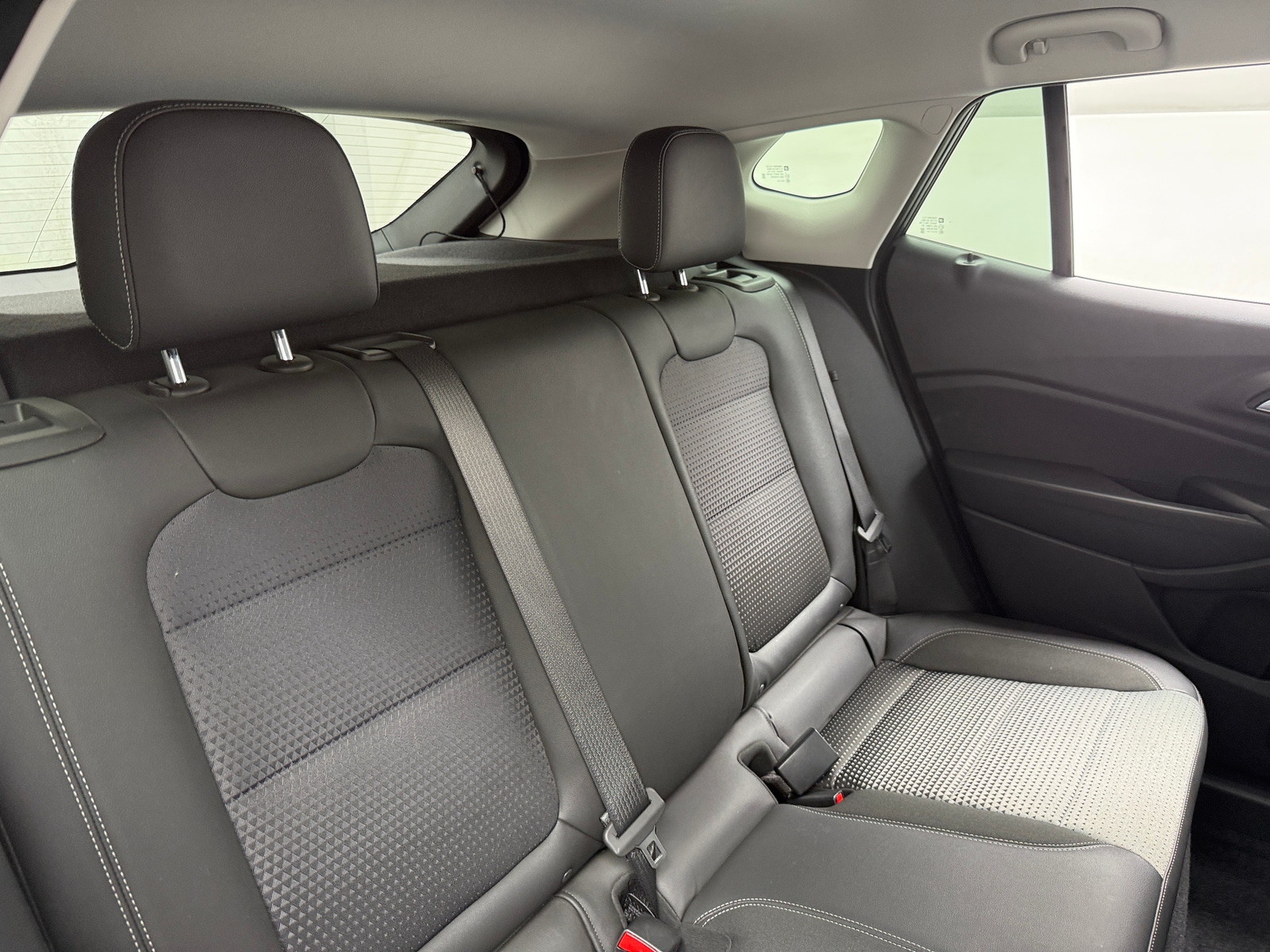 Thumbnail: 2025 Chevrolet Trax - 6