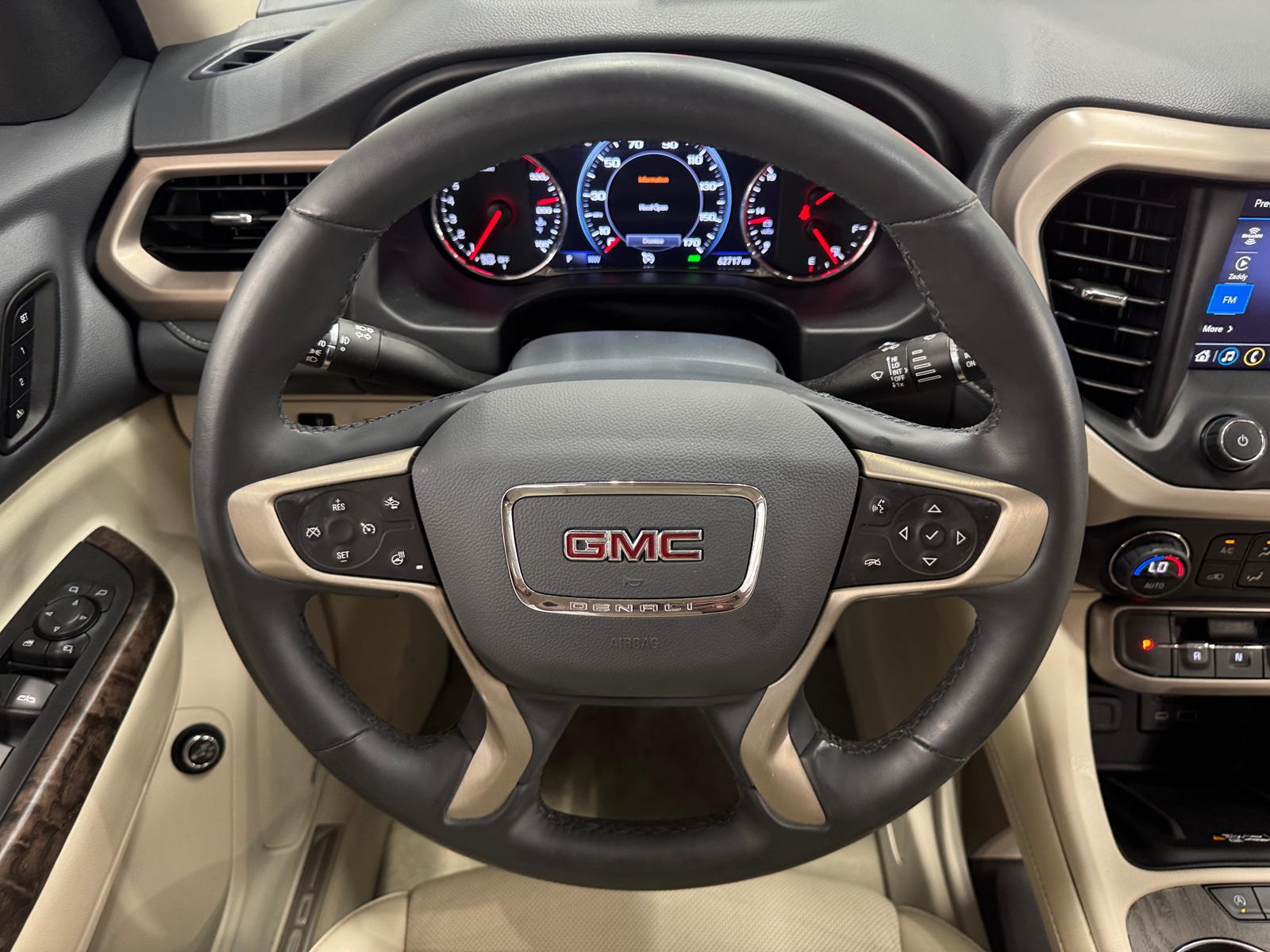 Thumbnail: 2023 GMC Acadia - 4