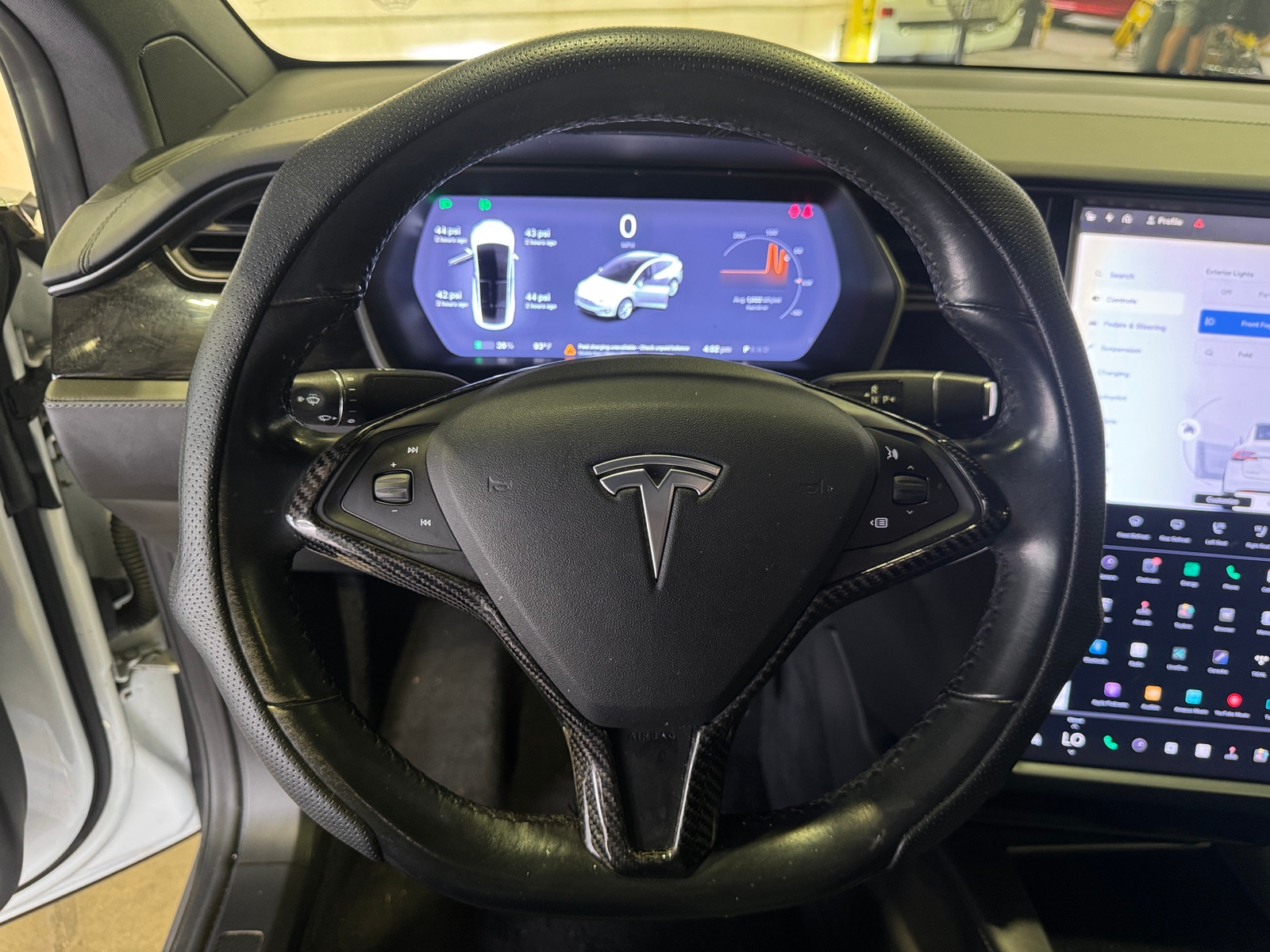 Thumbnail: 2018 Tesla Model X - 4