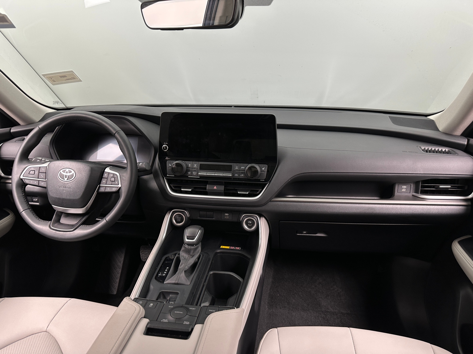 Thumbnail: 2024 Toyota Grand Highlander - 2