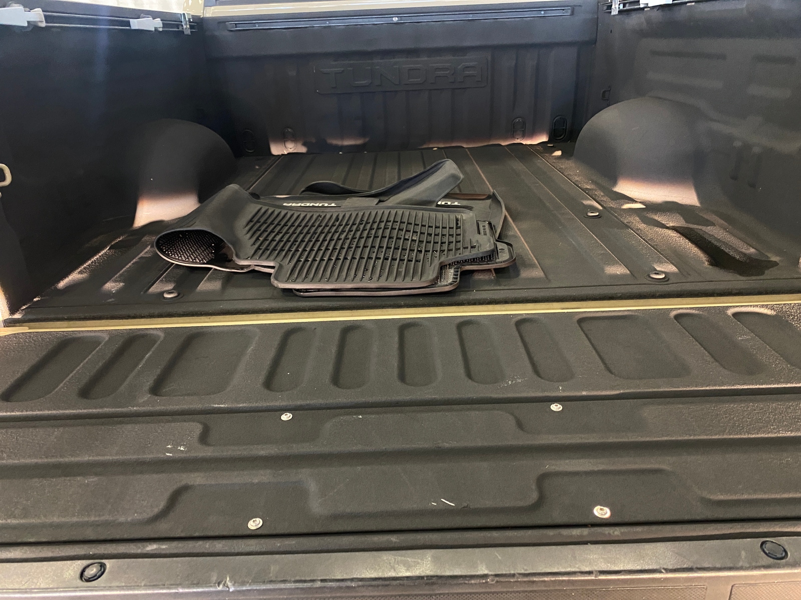 Thumbnail: 2016 Toyota Tundra - 7