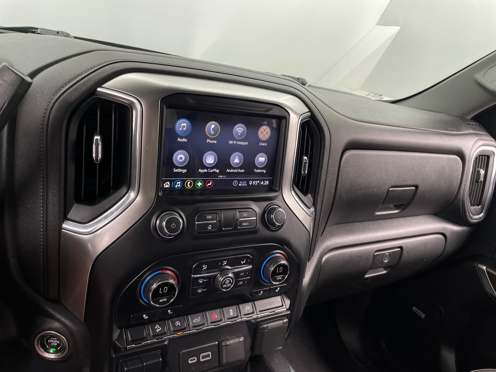 Thumbnail: 2020 Chevrolet Silverado 1500 - 3