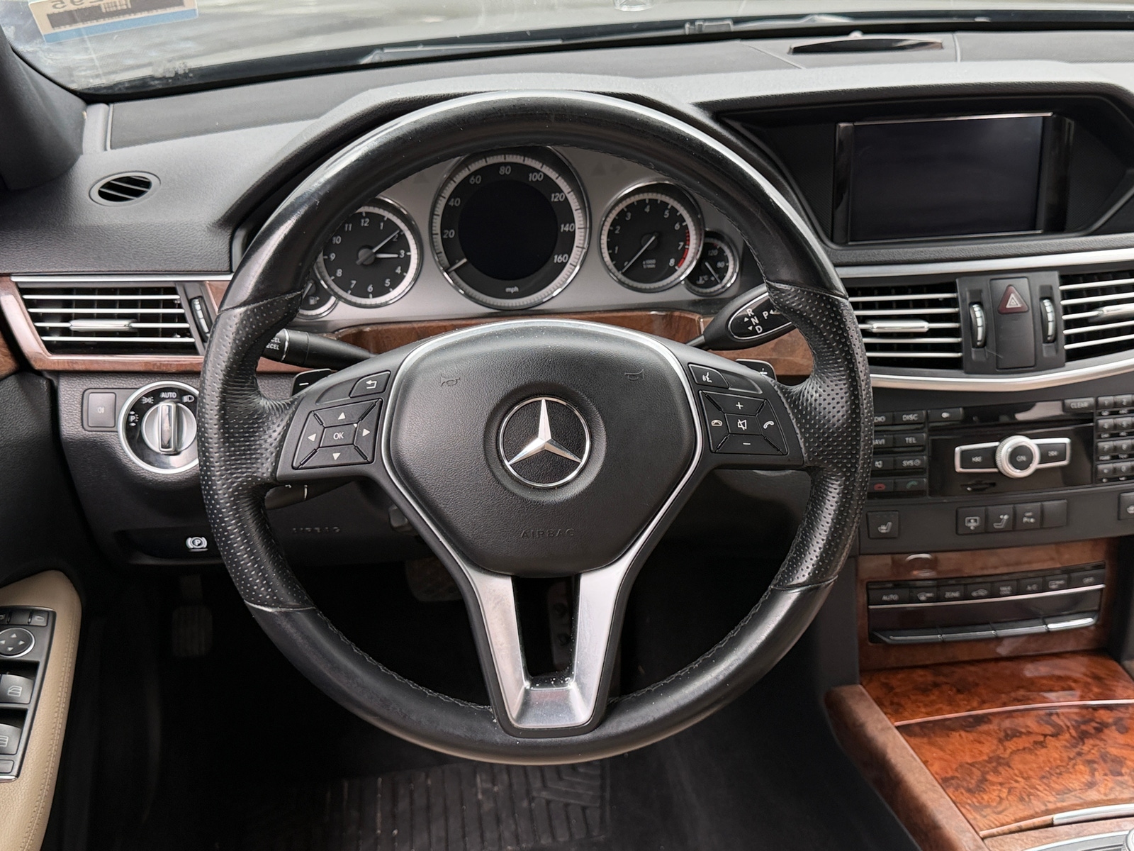 Thumbnail: 2012 Mercedes-Benz E-Class - 4