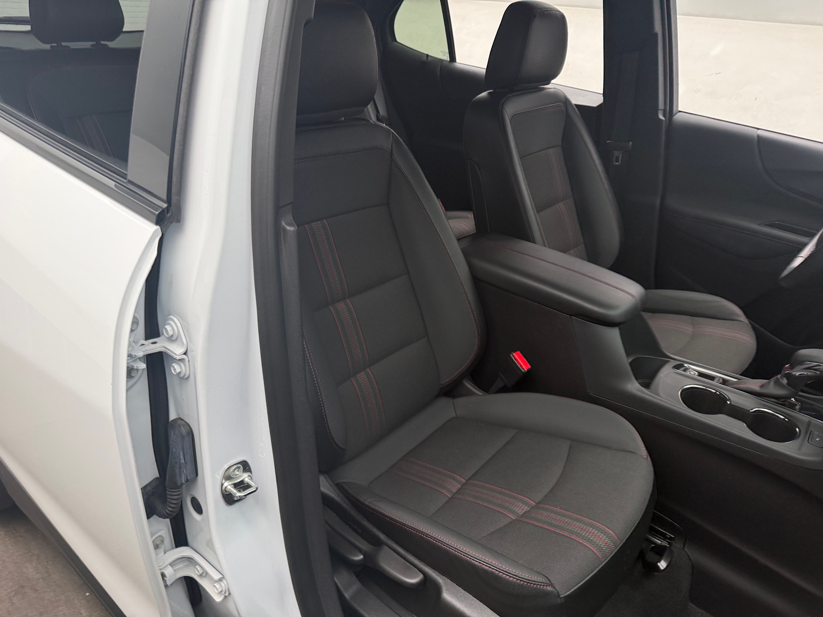 Thumbnail: 2024 Chevrolet Equinox - 2