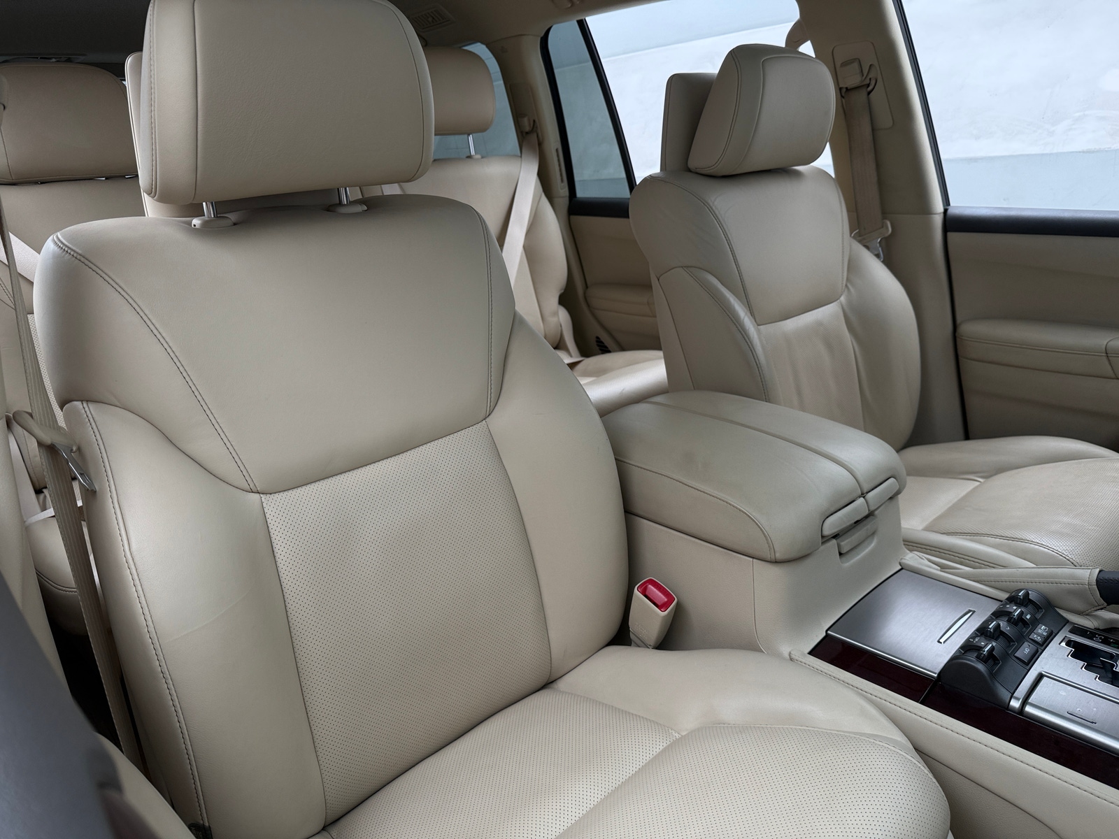Thumbnail: 2015 Lexus LX - 2