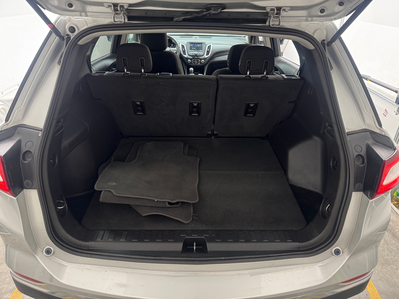 Thumbnail: 2019 Chevrolet Equinox - 7