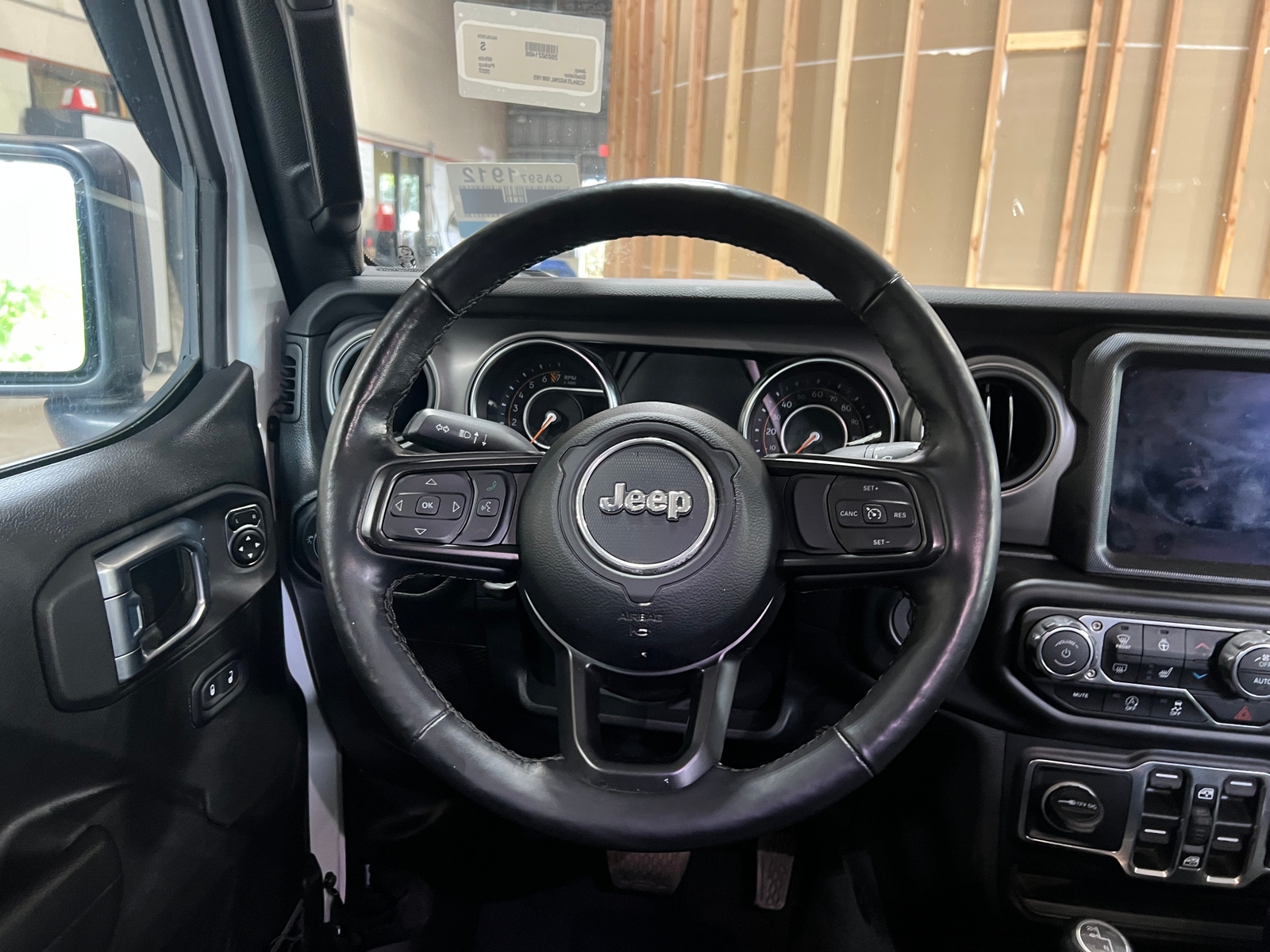 Thumbnail: 2022 Jeep Gladiator - 5
