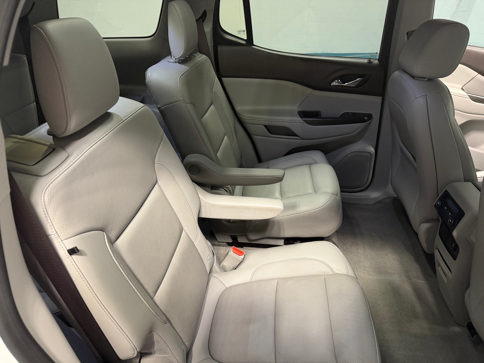 Thumbnail: 2018 GMC Acadia - 5