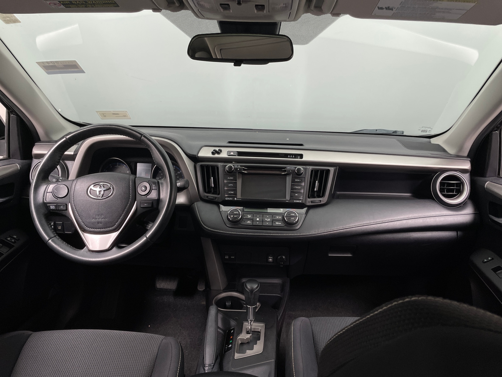 Thumbnail: 2017 Toyota RAV4 - 3