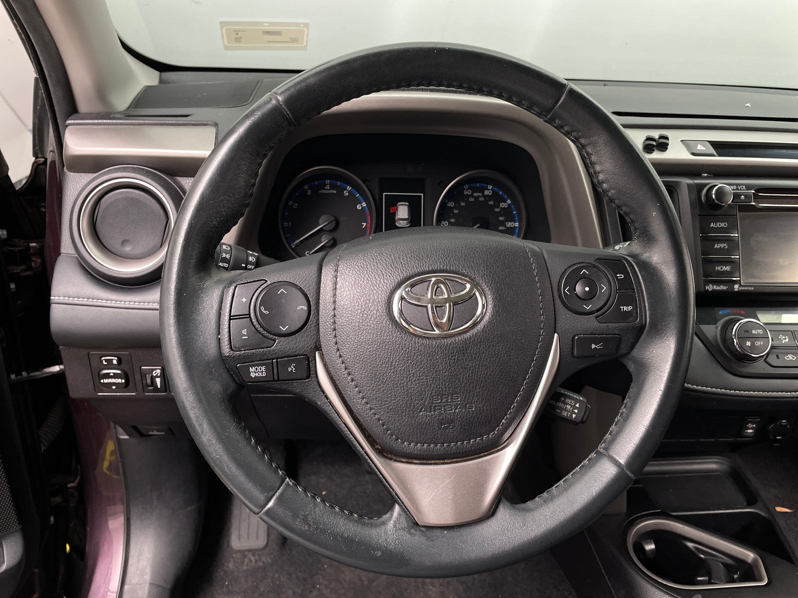 Thumbnail: 2017 Toyota RAV4 - 5