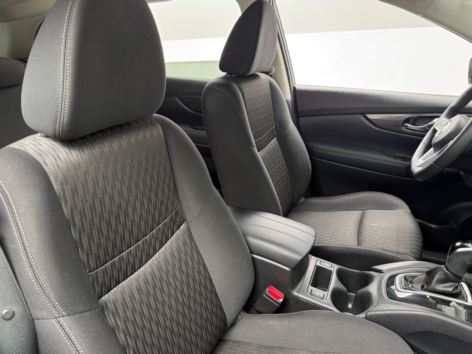 Thumbnail: 2019 Nissan Rogue - 2