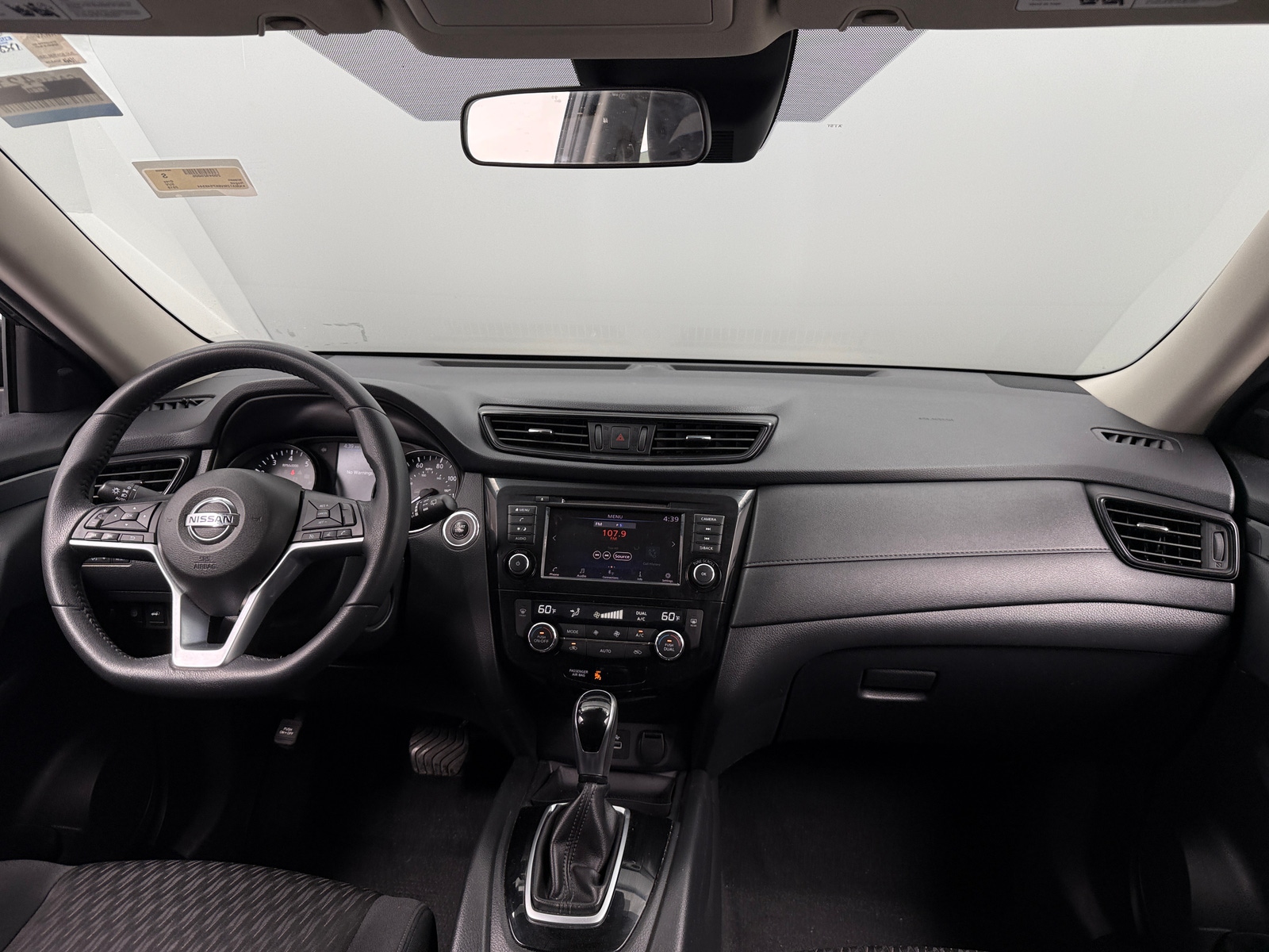 Thumbnail: 2019 Nissan Rogue - 3