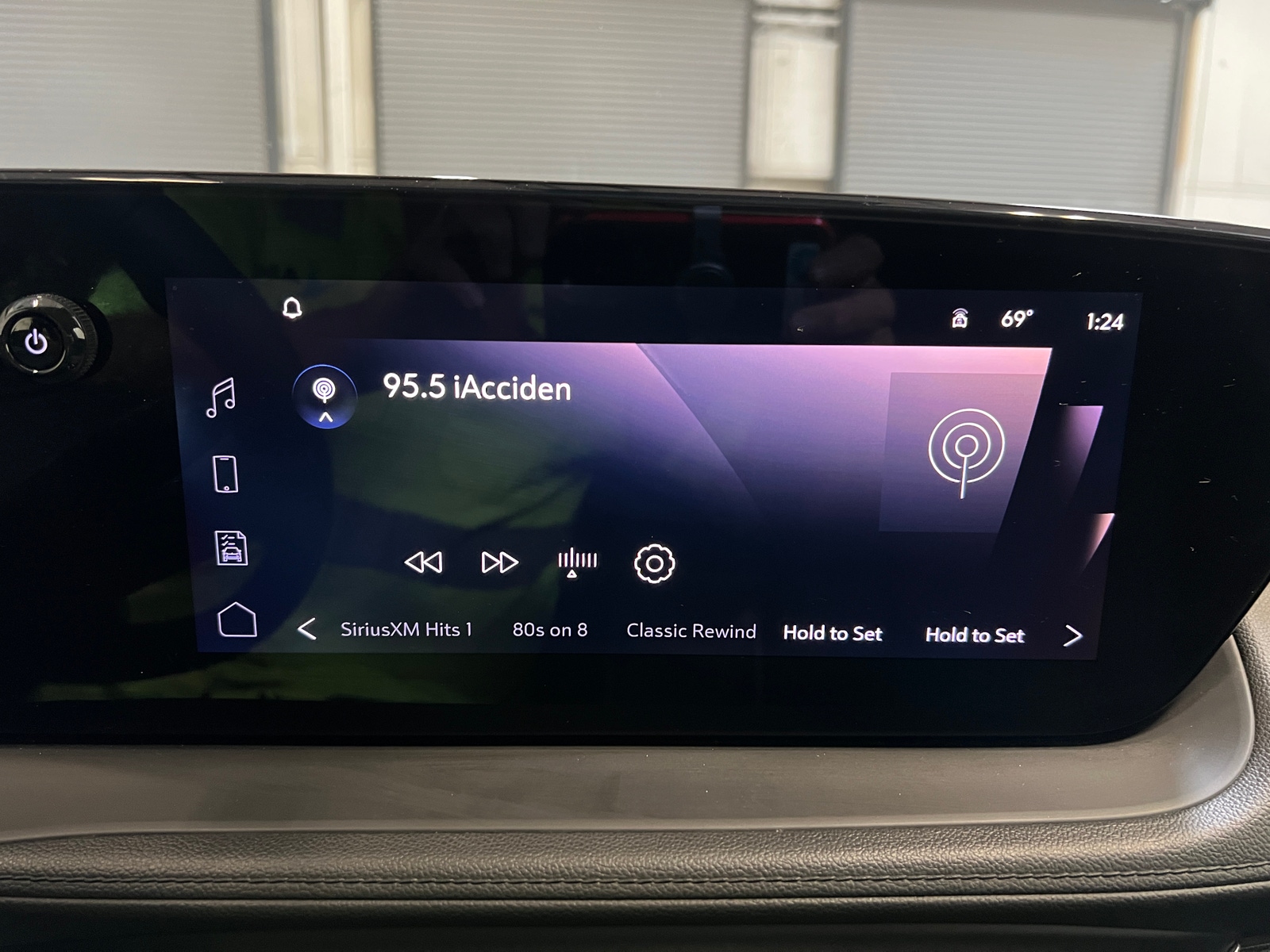 Thumbnail: 2025 Buick Encore GX - 3