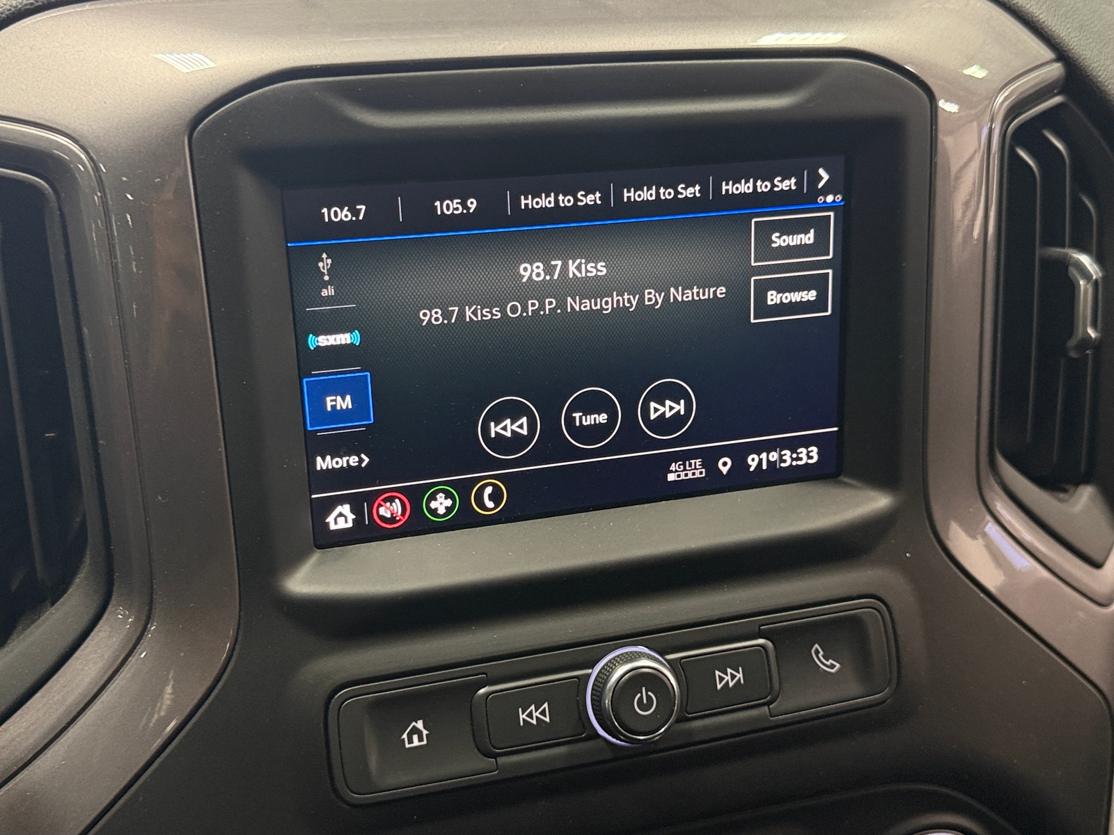 Thumbnail: 2022 Chevrolet Silverado 1500 - 4