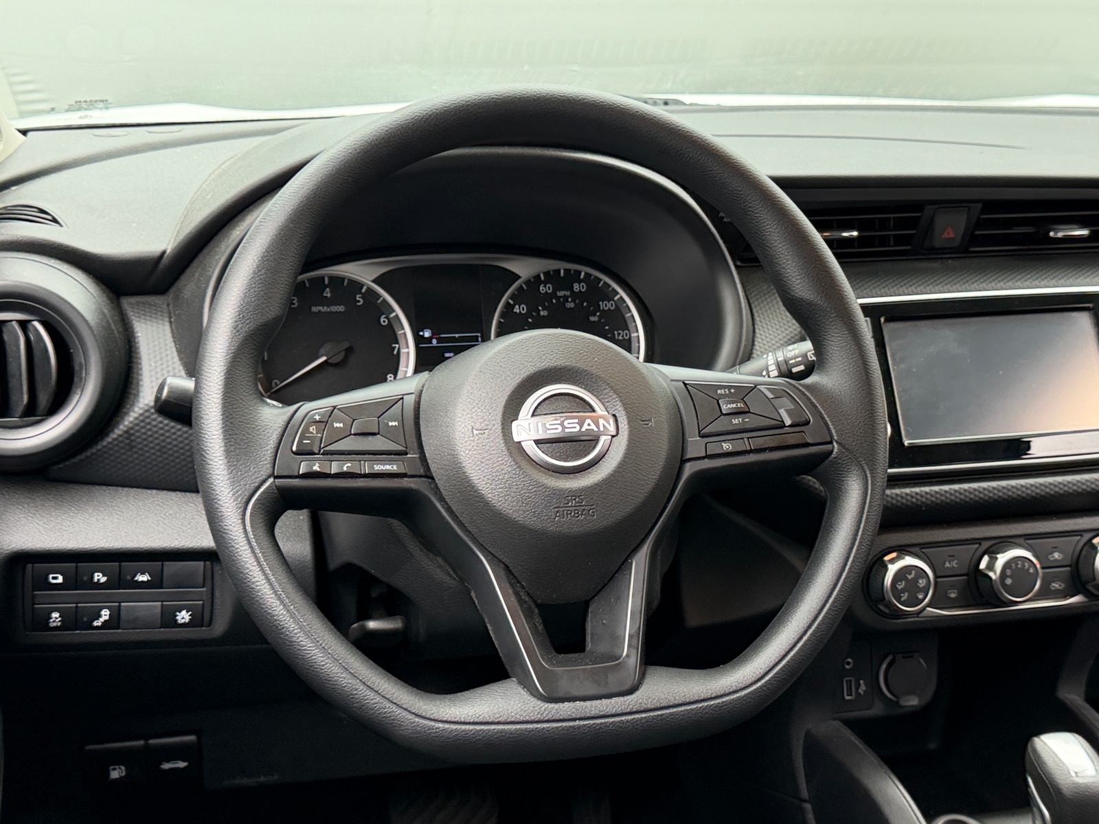 Thumbnail: 2024 Nissan Kicks - 5