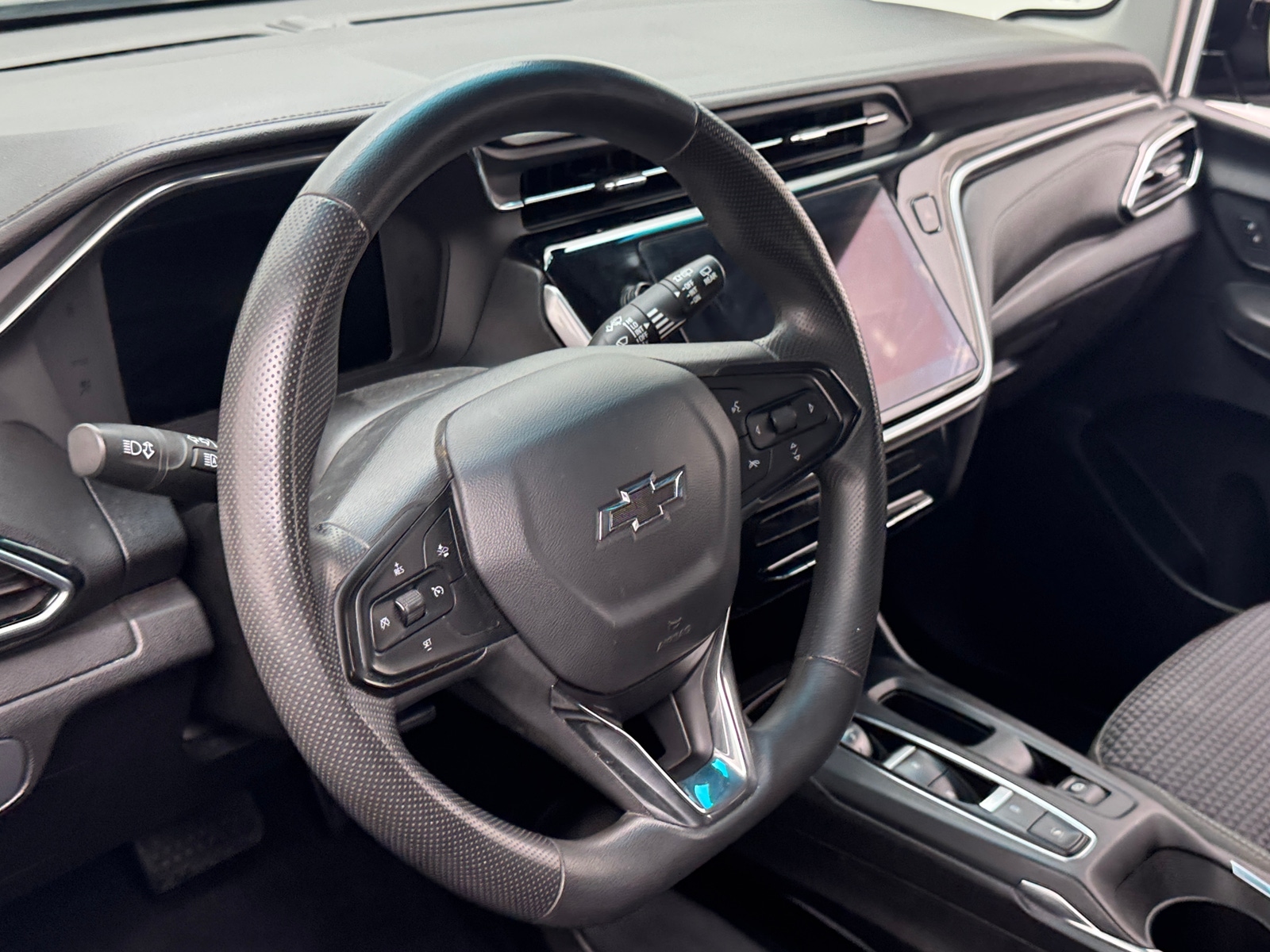 Thumbnail: 2023 Chevrolet Bolt EV - 5