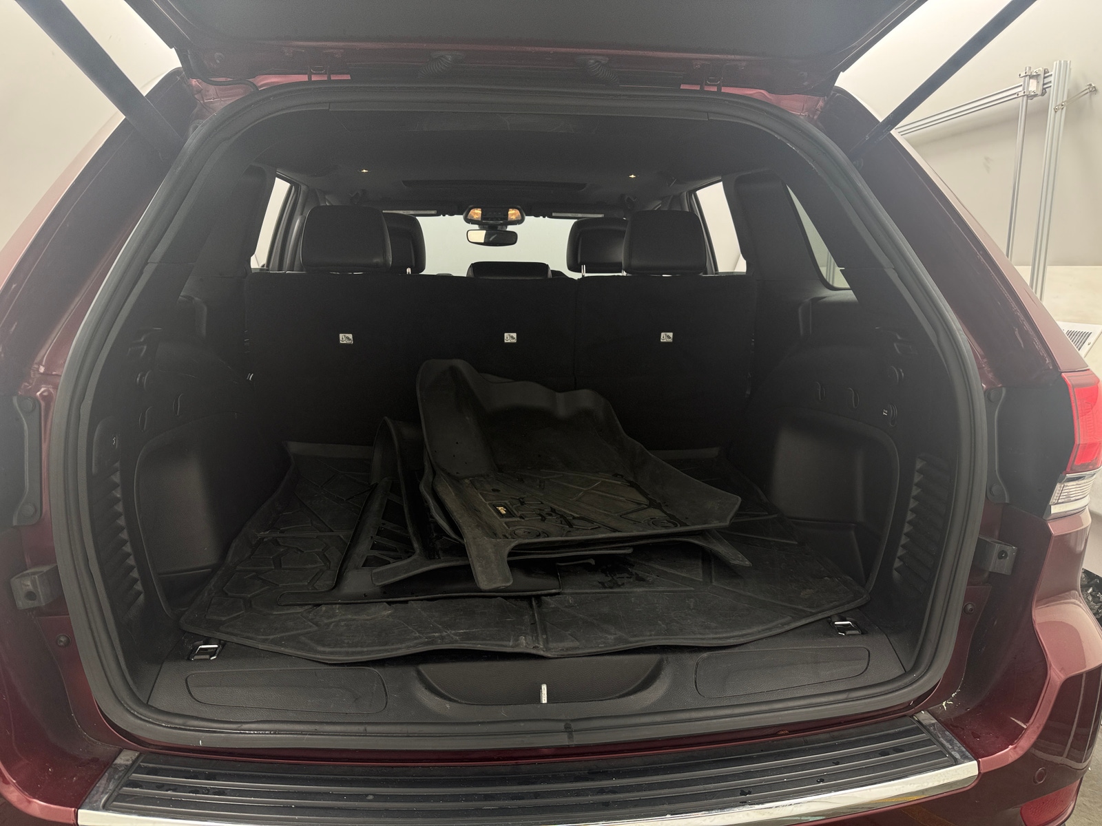 Thumbnail: 2022 Jeep Grand Cherokee - 6