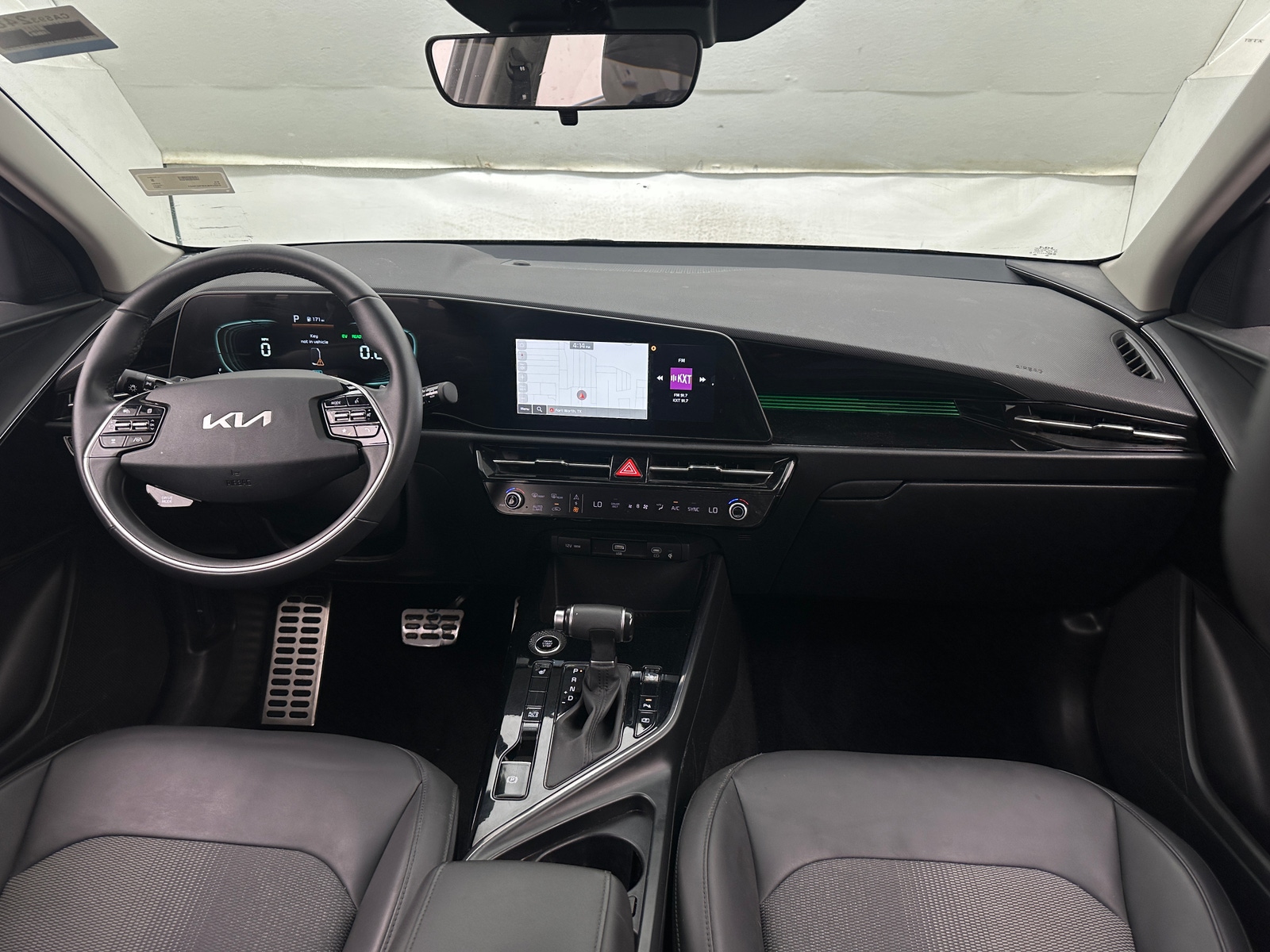 Thumbnail: 2023 Kia Niro - 3