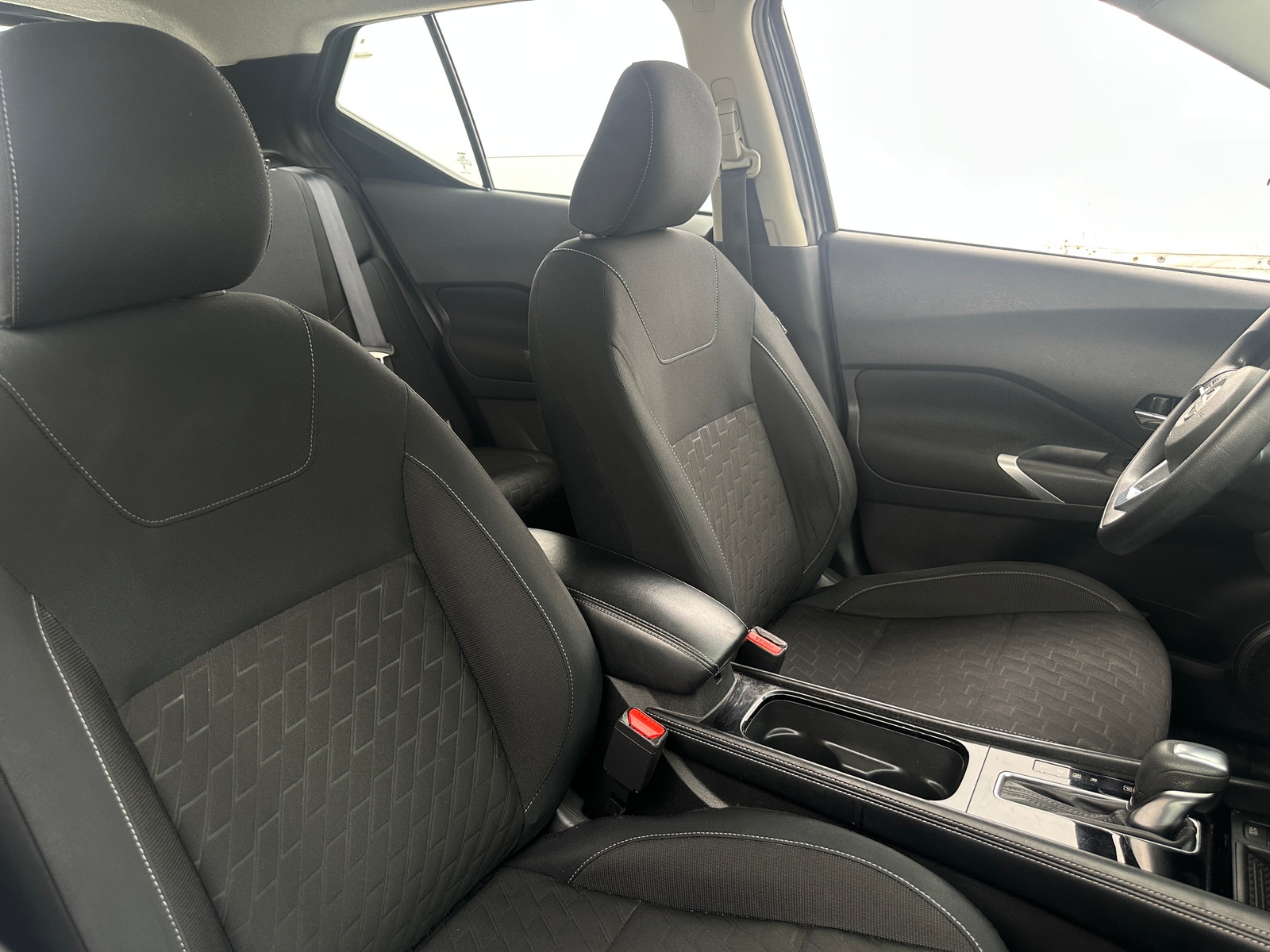 Thumbnail: 2023 Nissan Kicks - 2