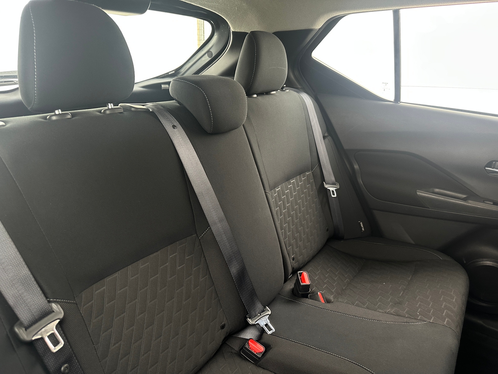 Thumbnail: 2023 Nissan Kicks - 6