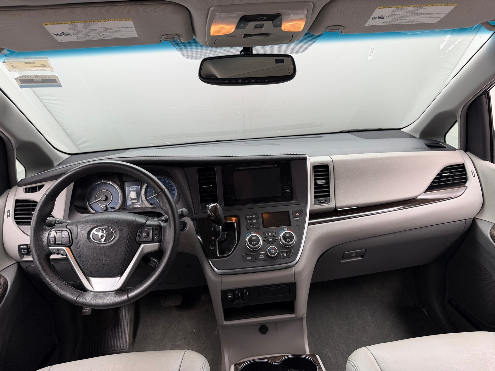 Thumbnail: 2017 Toyota Sienna - 2