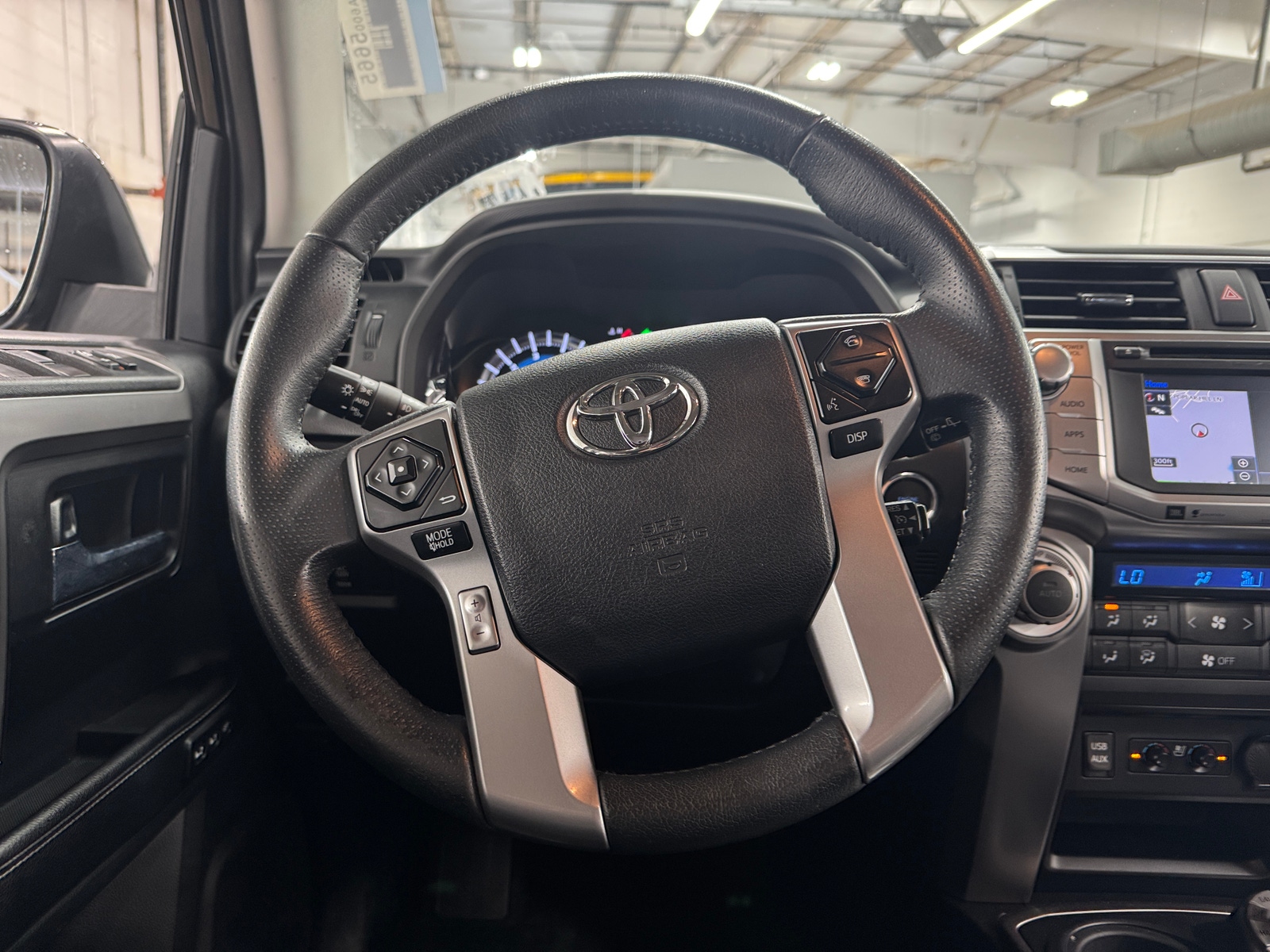 Thumbnail: 2017 Toyota 4Runner - 5