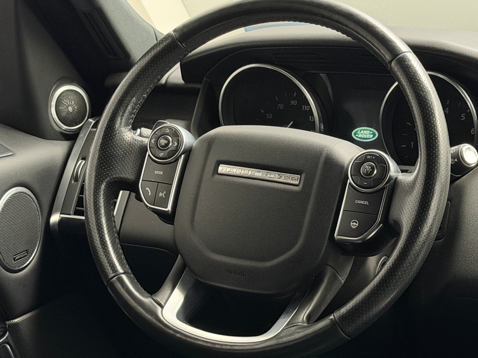 Thumbnail: 2016 Land Rover Range Rover Sport - 4